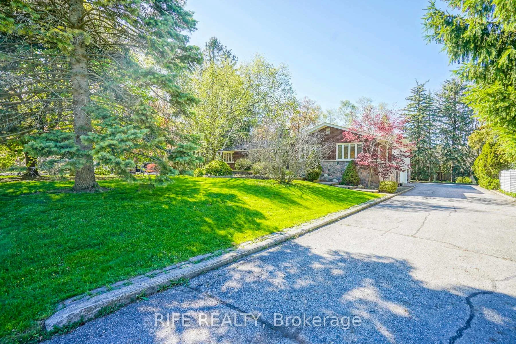 Front of 28 Wembley Avenue