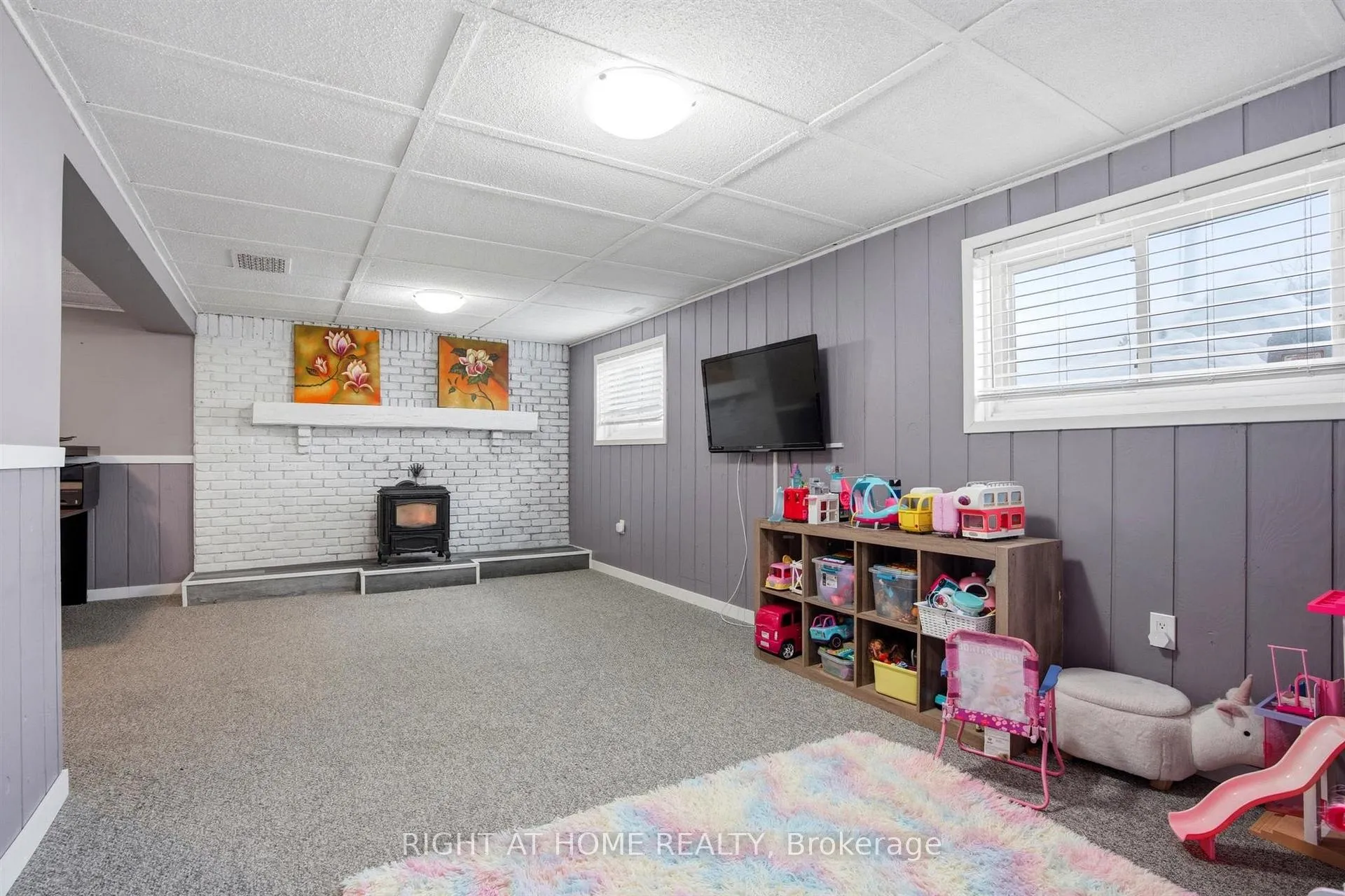 Photo 13 of 198 Ferndale Drive N, Barrie, Edgehill Drive — HOMEH