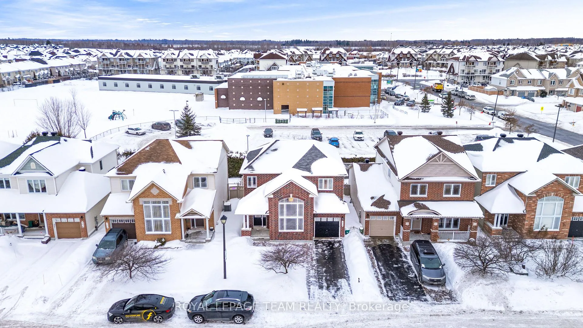 Photo 3 of 228 Branthaven Street, Ottawa, Avalon East — HOMEH
