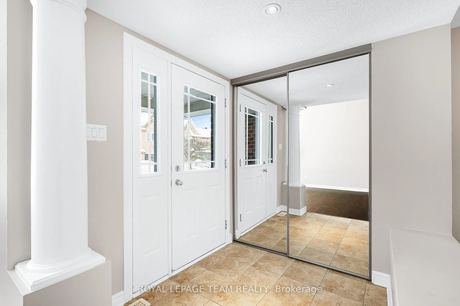 Photo 6 of 228 Branthaven Street, Ottawa, Avalon East — HOMEH
