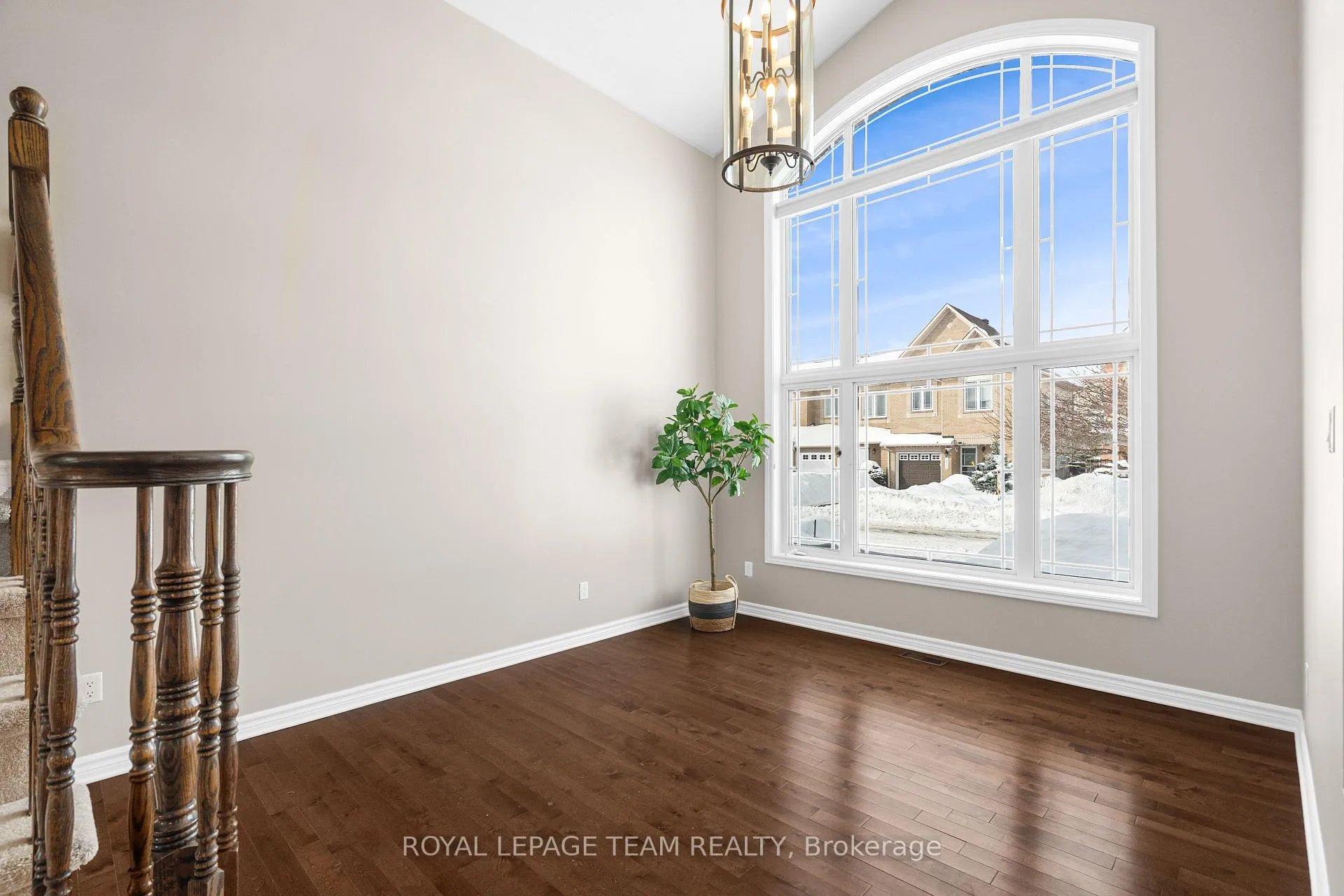 Photo 9 of 228 Branthaven Street, Ottawa, Avalon East — HOMEH