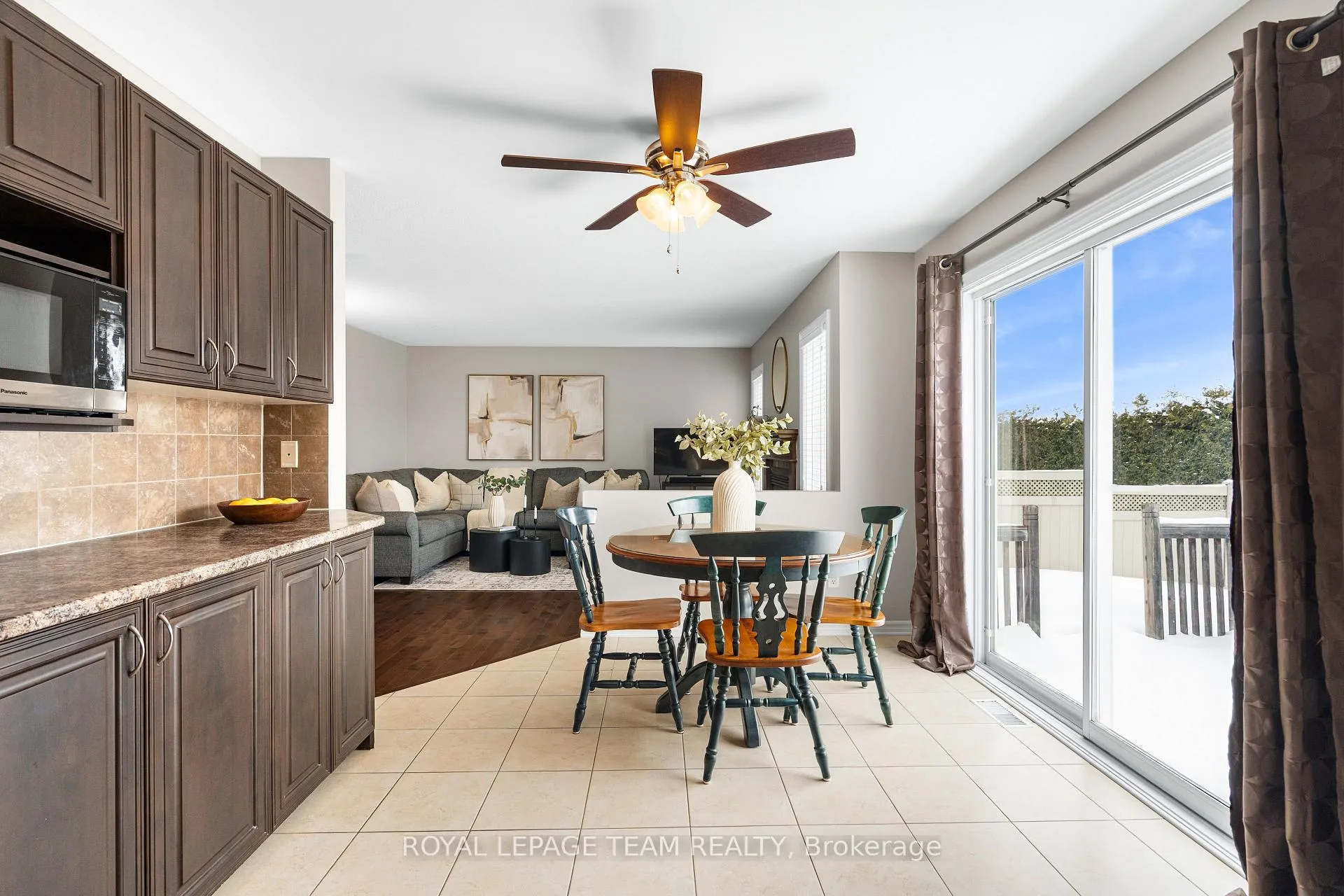 Photo 24 of 228 Branthaven Street, Ottawa, Avalon East — HOMEH