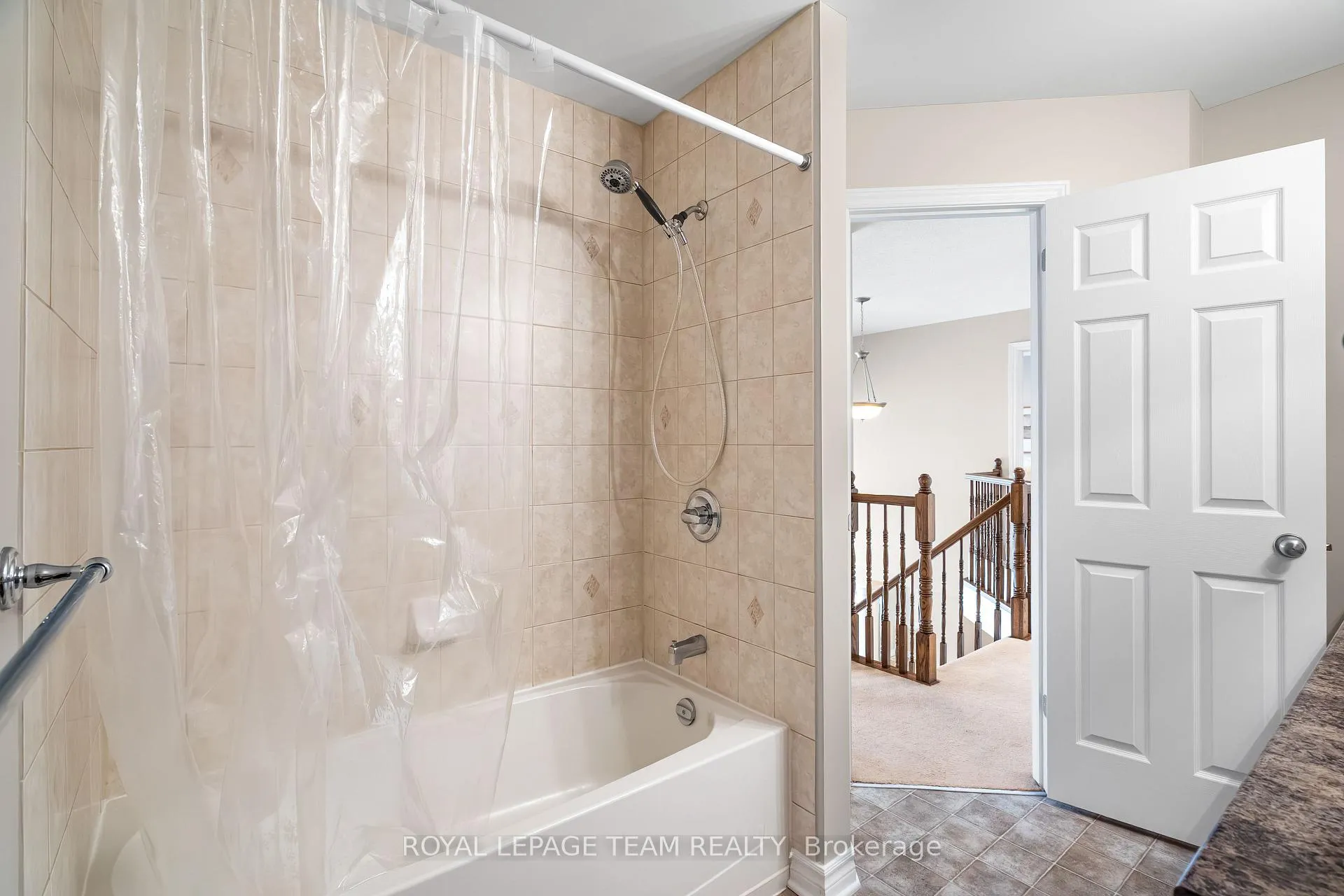 Photo 40 of 228 Branthaven Street, Ottawa, Avalon East — HOMEH