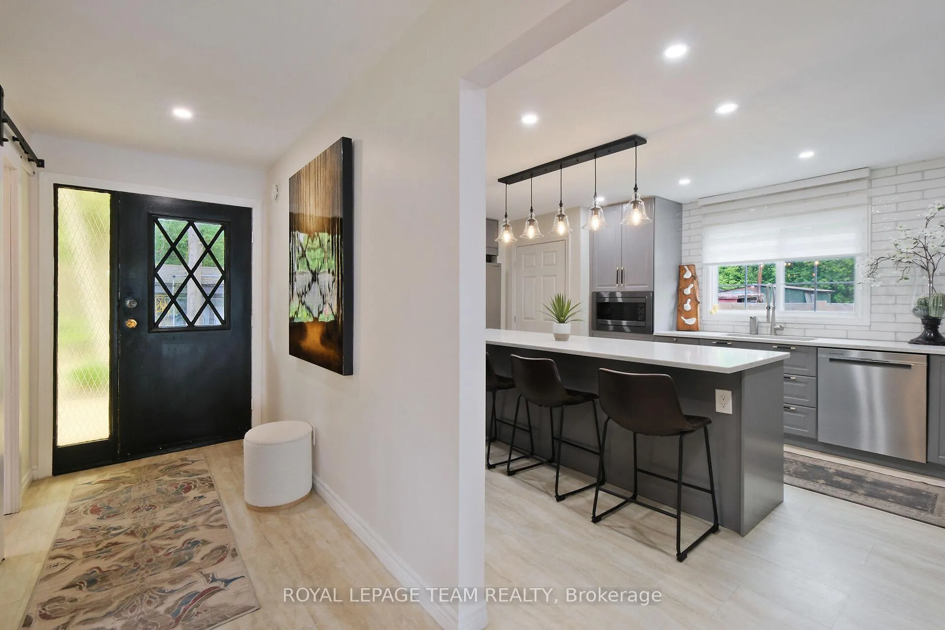 Photo 4 of 4440 Tranquility Lane, Ottawa, Constance Bay — HOMEH