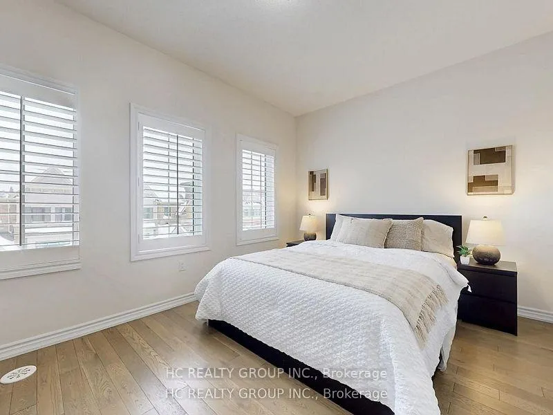 Photo 8 of 14 Isabella Peach Drive, Markham, Victoria Square — HOMEH