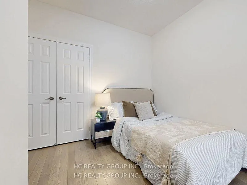 Photo 12 of 14 Isabella Peach Drive, Markham, Victoria Square — HOMEH