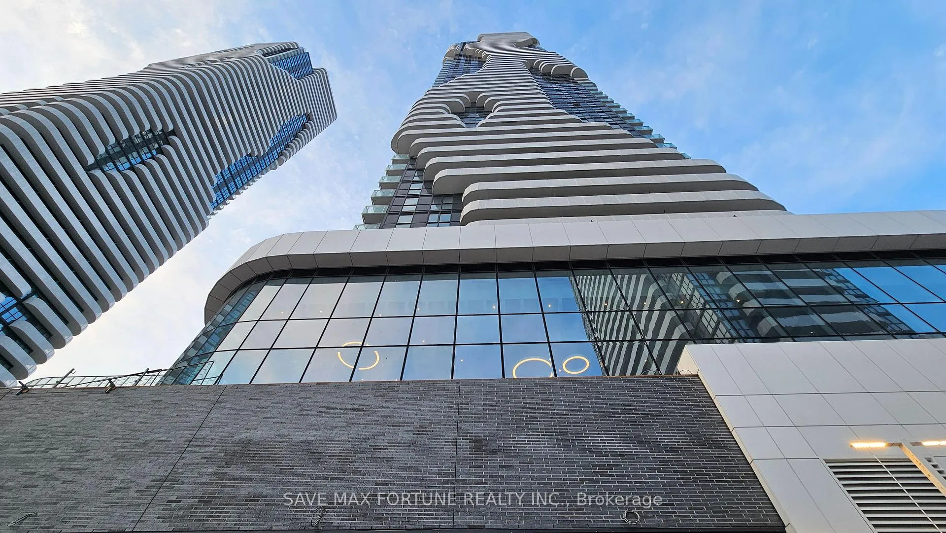 Photo 1 of Unit 5710, 8 Interchange Way, Vaughan, Vaughan Corporate Centre — HOMEH