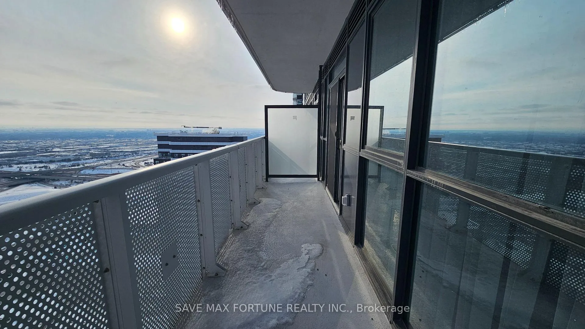 Photo 11 of Unit 5710, 8 Interchange Way, Vaughan, Vaughan Corporate Centre — HOMEH