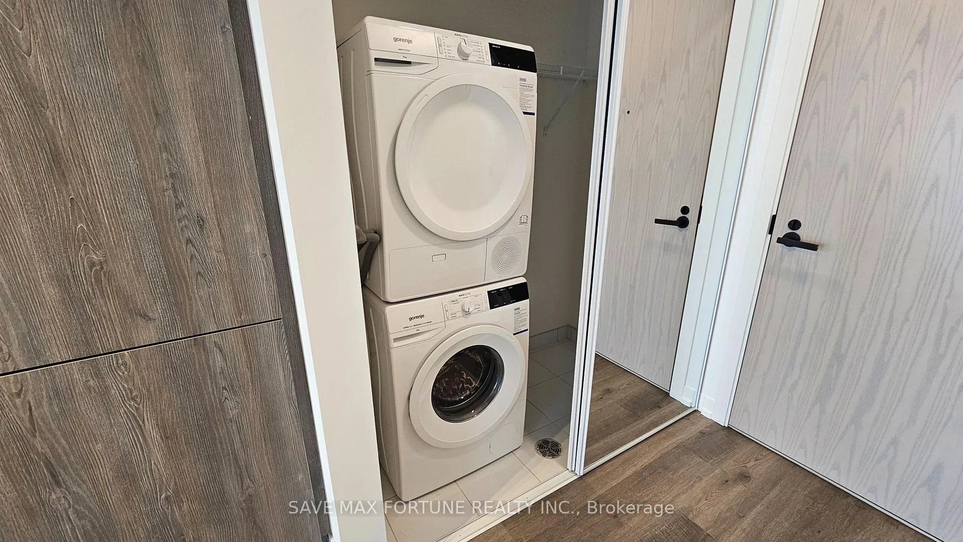 Photo 17 of Unit 5710, 8 Interchange Way, Vaughan, Vaughan Corporate Centre — HOMEH