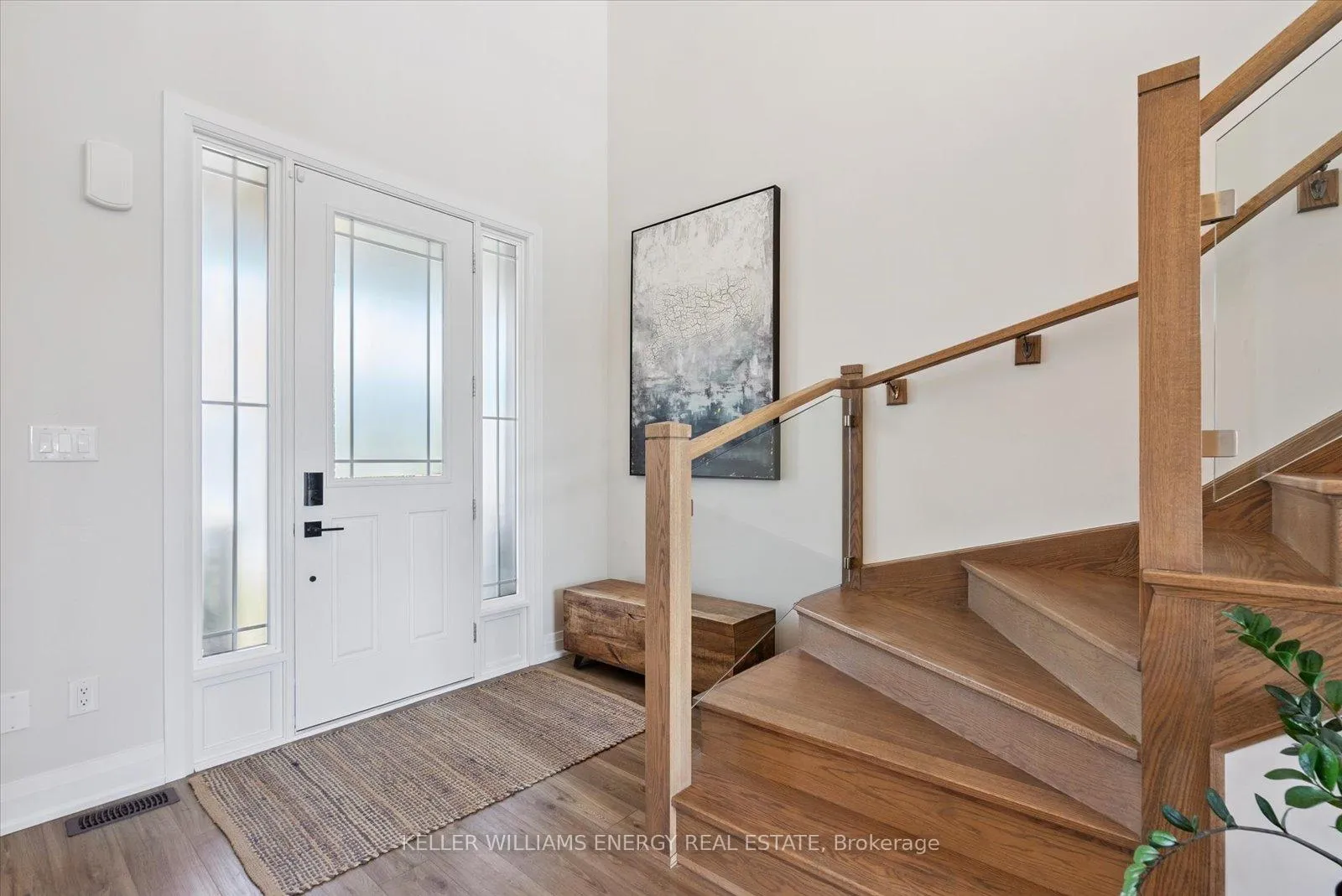 Photo 6 of 213 Strachan Street, Port Hope — HOMEH