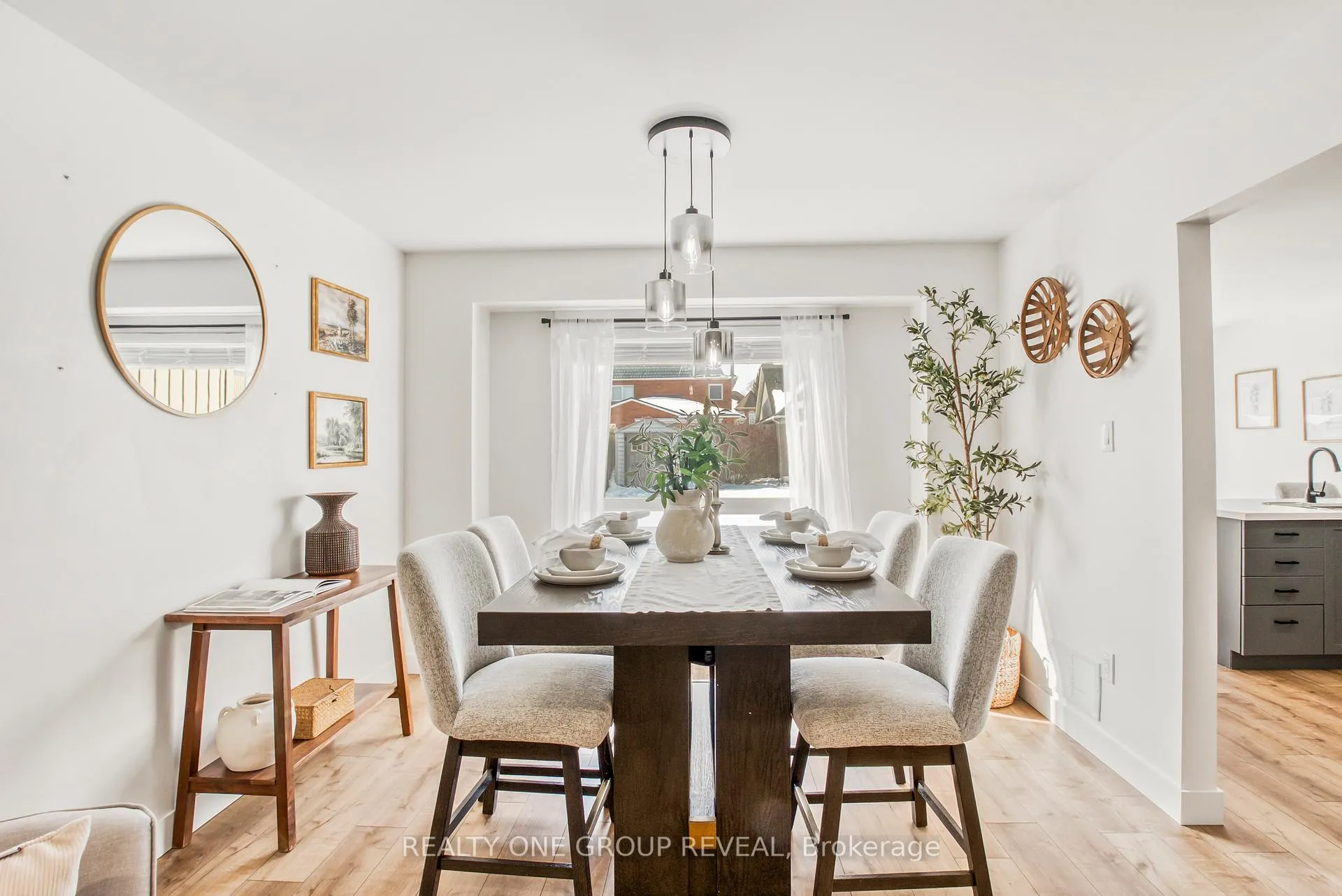 Photo 13 of 18 Harmer Drive, Clarington, Newcastle — HOMEH