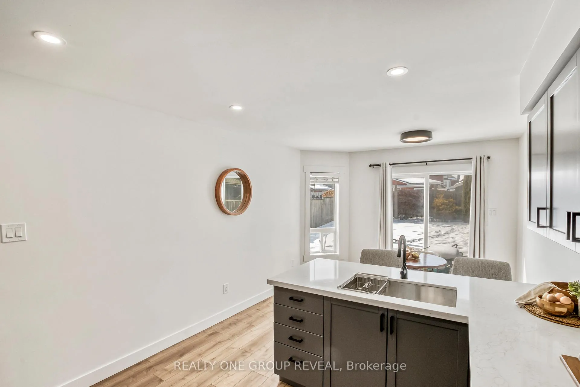 Photo 19 of 18 Harmer Drive, Clarington, Newcastle — HOMEH