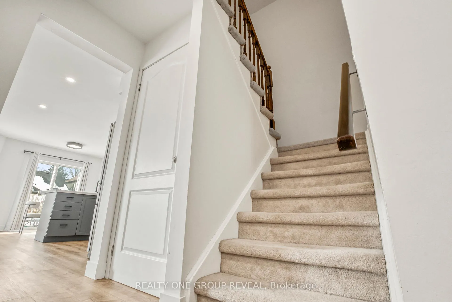 Photo 24 of 18 Harmer Drive, Clarington, Newcastle — HOMEH