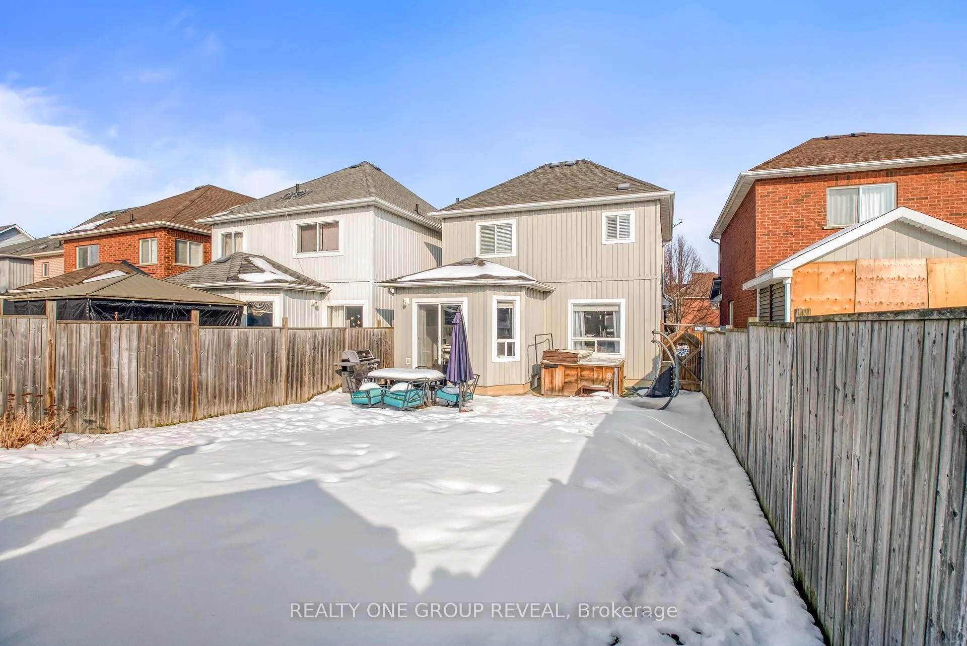 Photo 44 of 18 Harmer Drive, Clarington, Newcastle — HOMEH