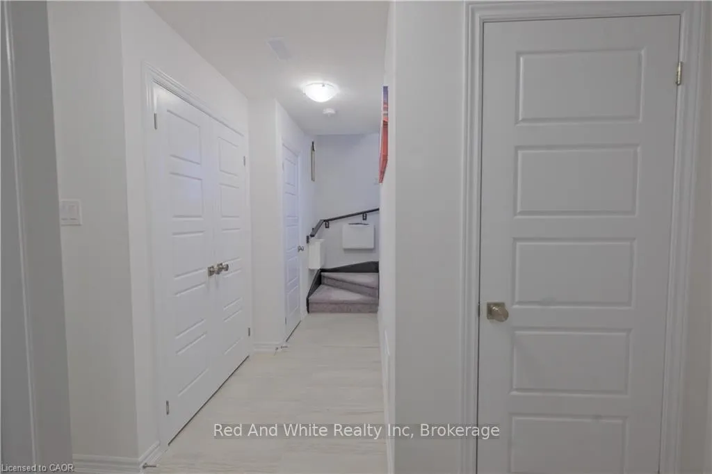 Photo 22 of 12 Roseberry Lane, Kitchener — HOMEH