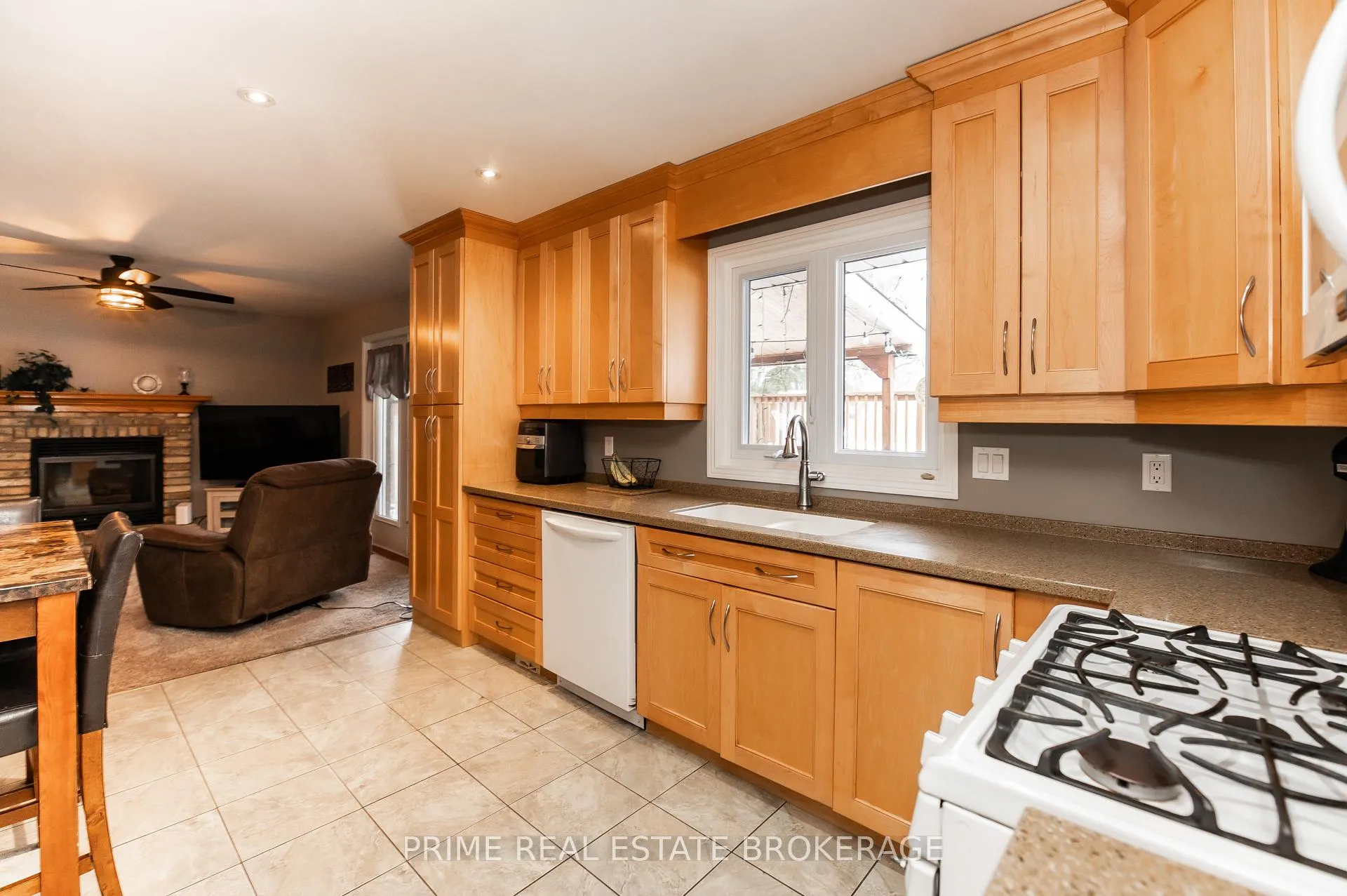 Photo 11 of 16 Timberlane Crescent, Central Elgin, Rural Central Elgin — HOMEH