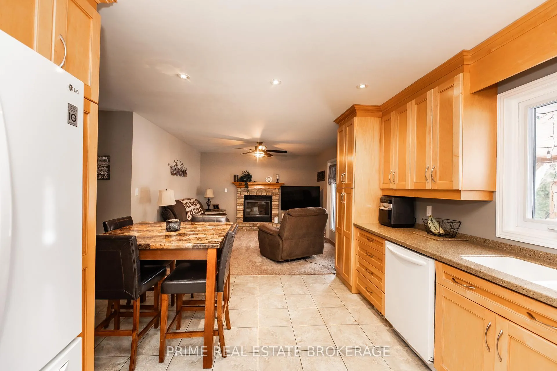 Photo 12 of 16 Timberlane Crescent, Central Elgin, Rural Central Elgin — HOMEH