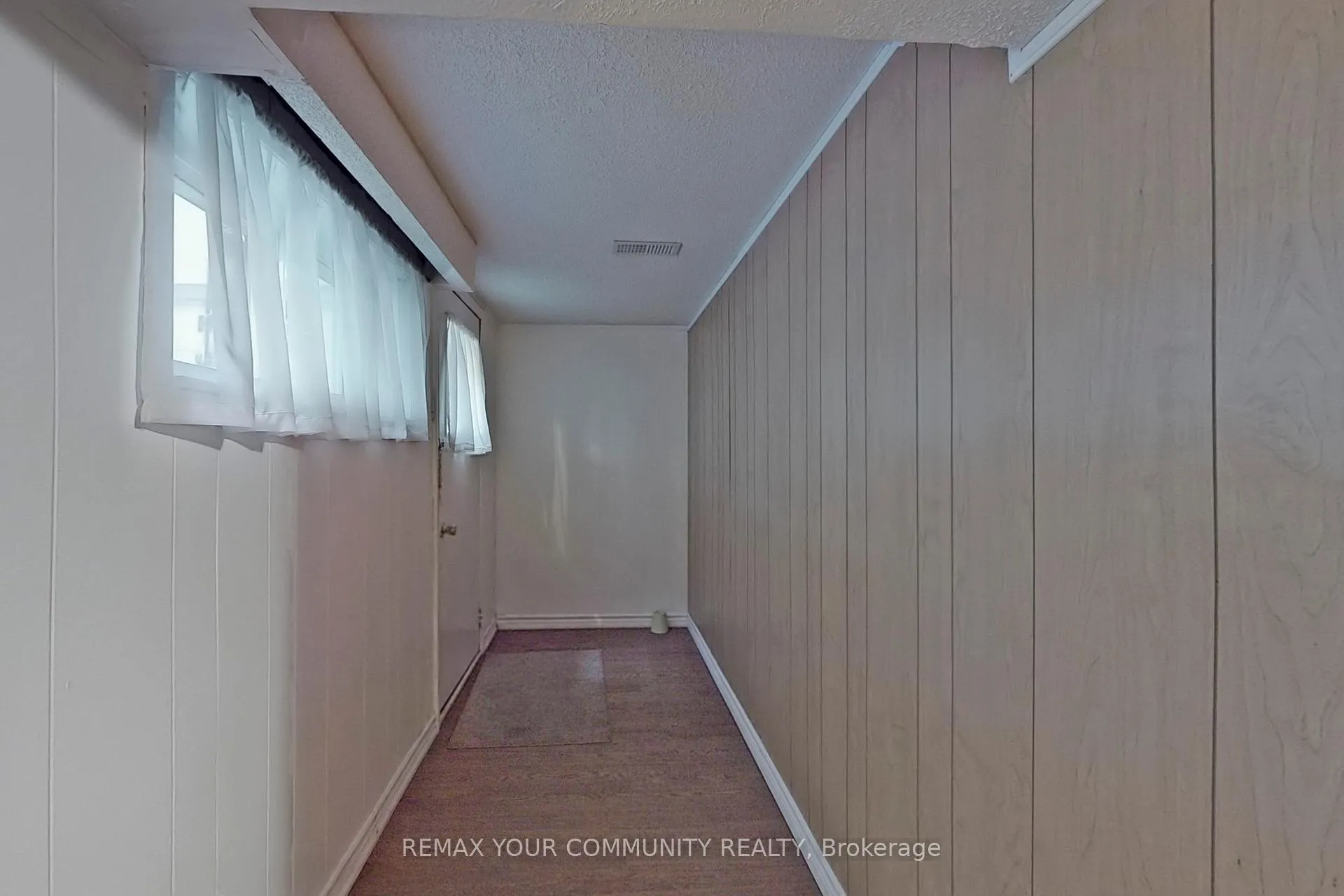 Photo 29 of 37 Marilyn Place, Vaughan, West Woodbridge — HOMEH