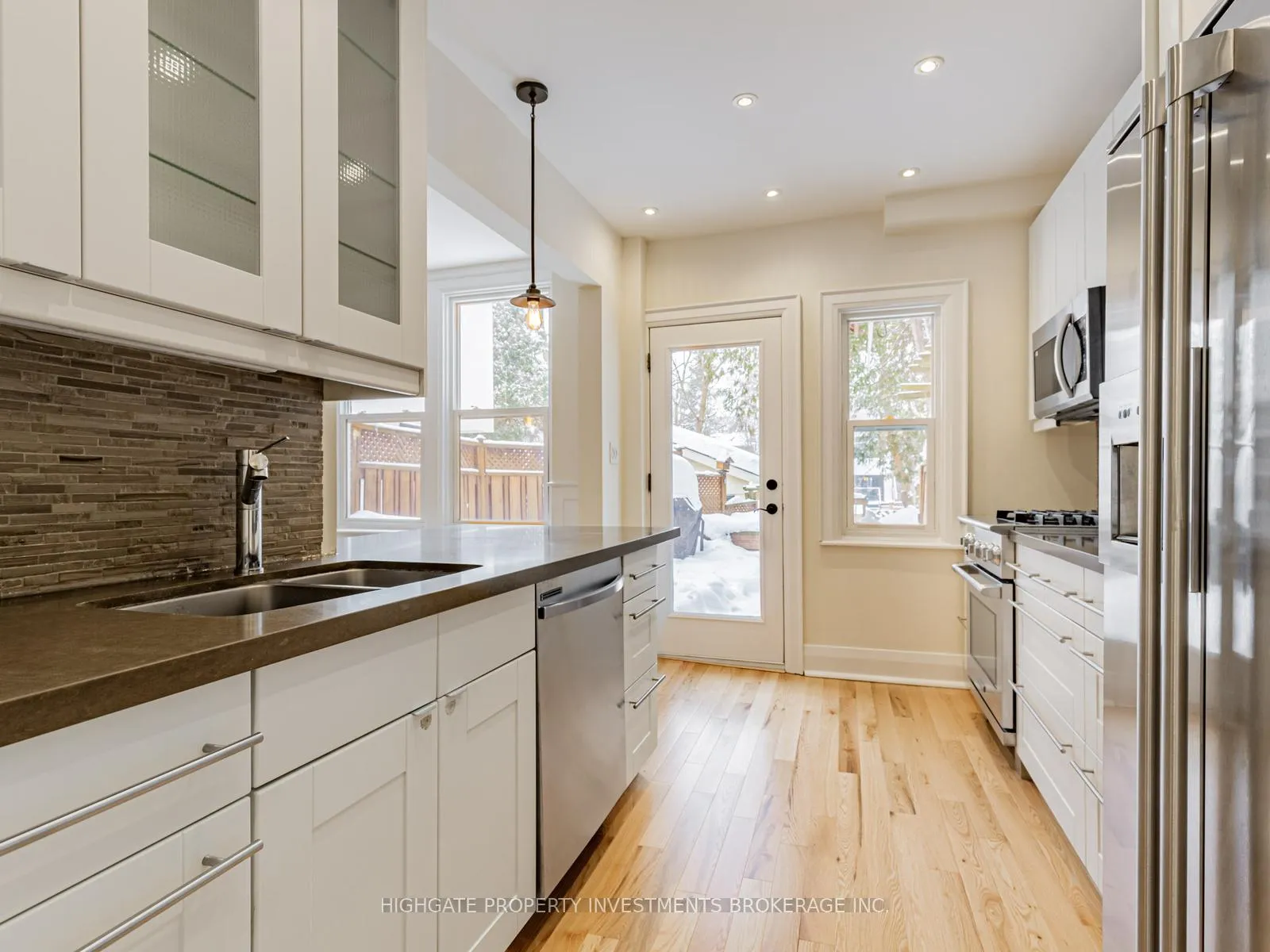 Photo 8 of 179 Castlefield Avenue, Toronto, Yonge-Eglinton — HOMEH