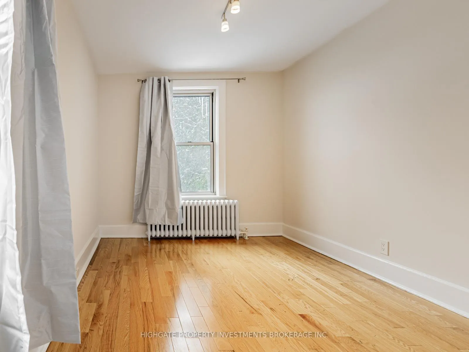 Photo 17 of 179 Castlefield Avenue, Toronto, Yonge-Eglinton — HOMEH