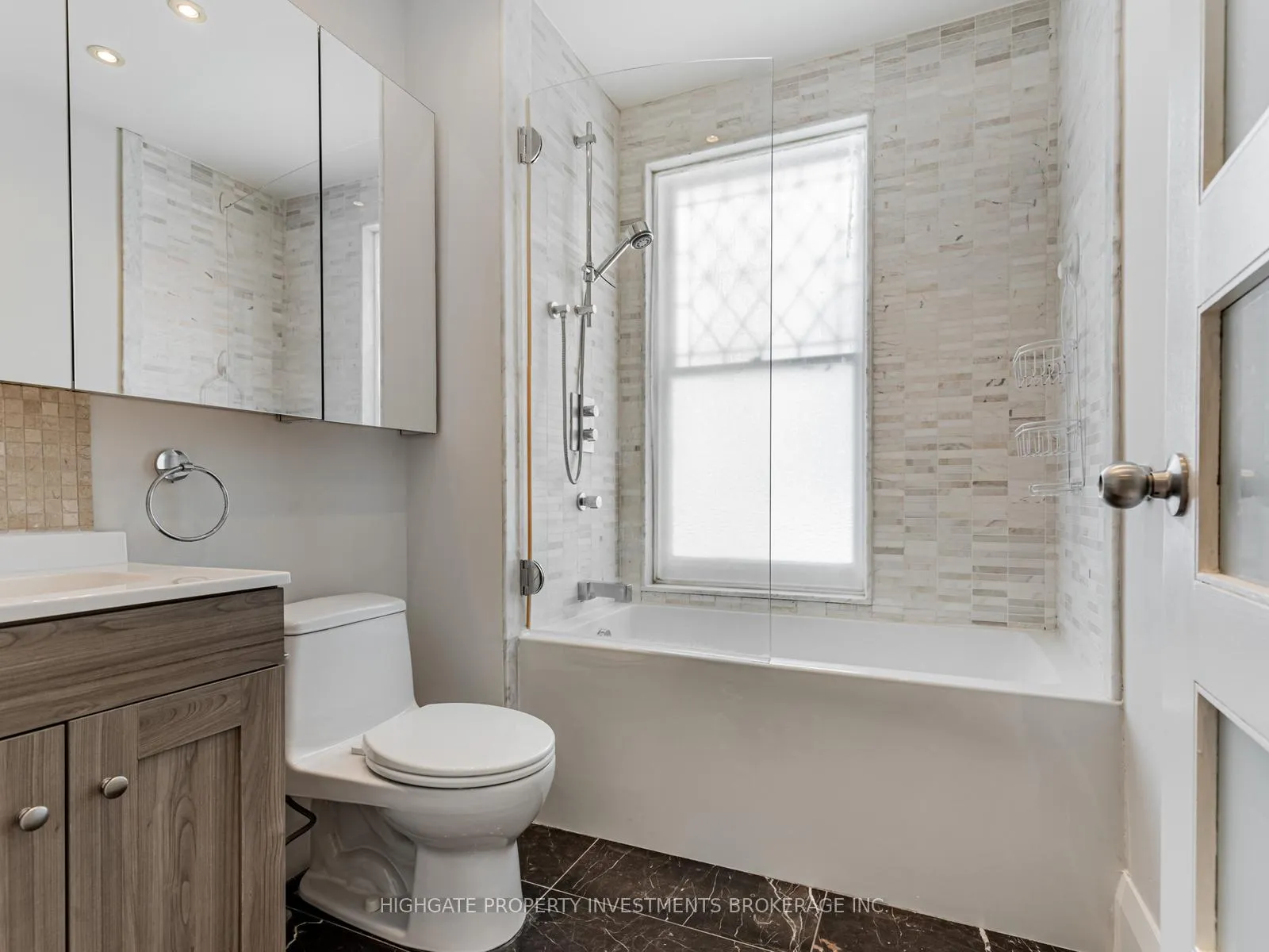 Photo 21 of 179 Castlefield Avenue, Toronto, Yonge-Eglinton — HOMEH