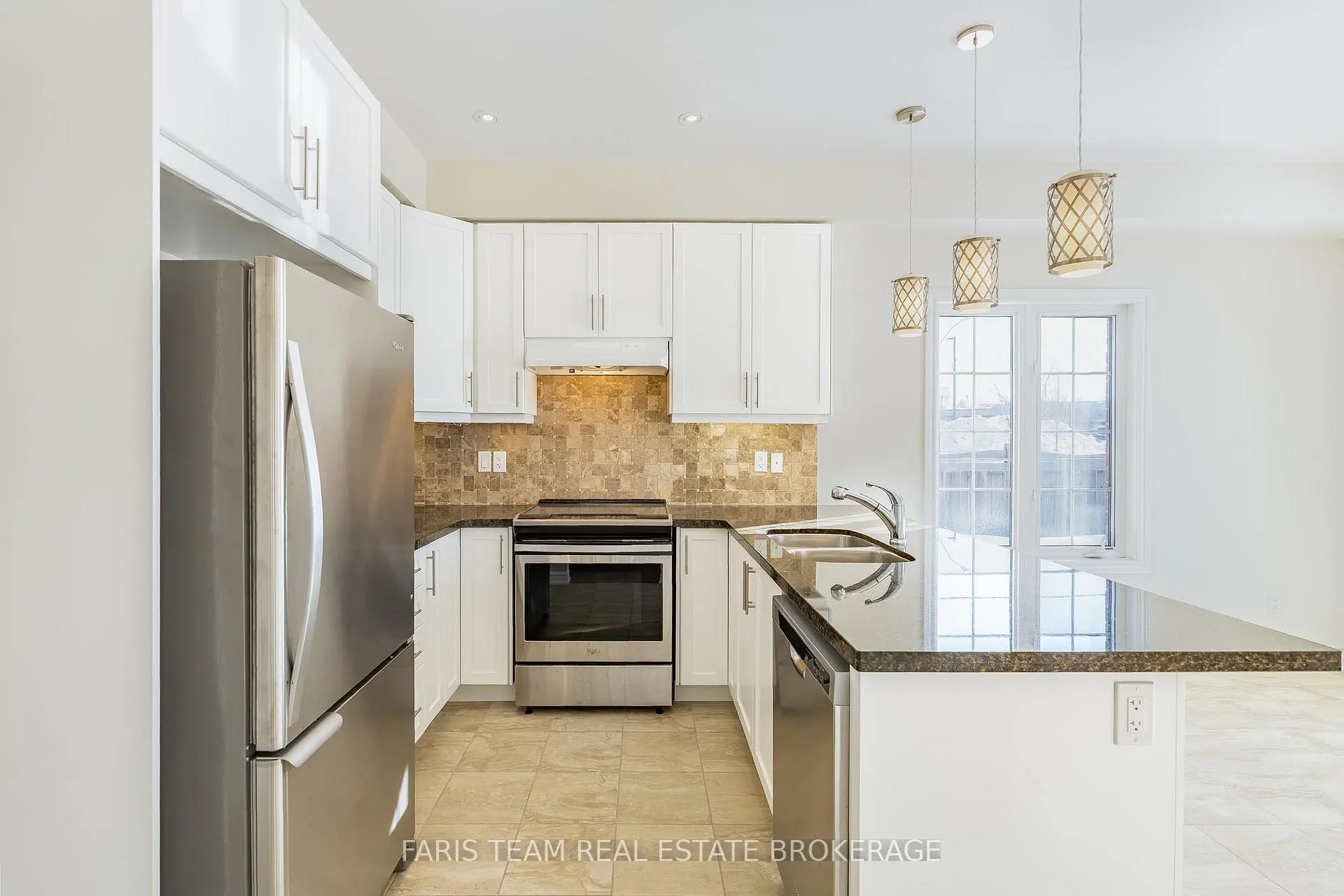 Photo 5 of 41 Diana Drive, Orillia — HOMEH