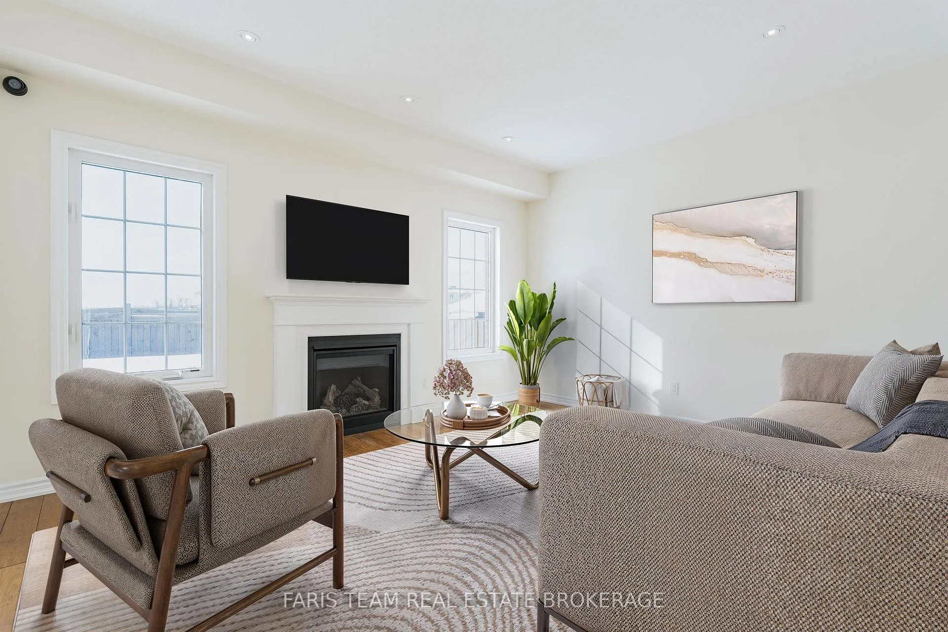 Photo 12 of 41 Diana Drive, Orillia — HOMEH