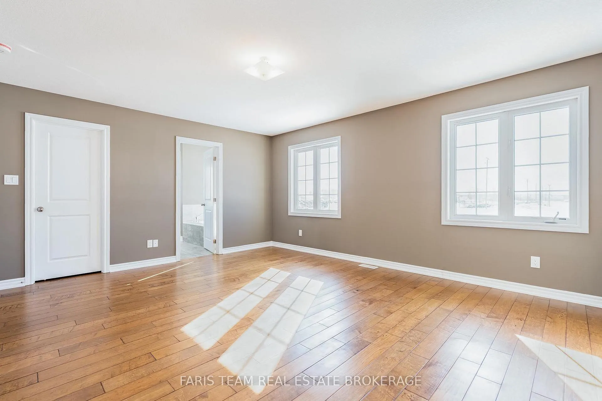 Photo 18 of 41 Diana Drive, Orillia — HOMEH