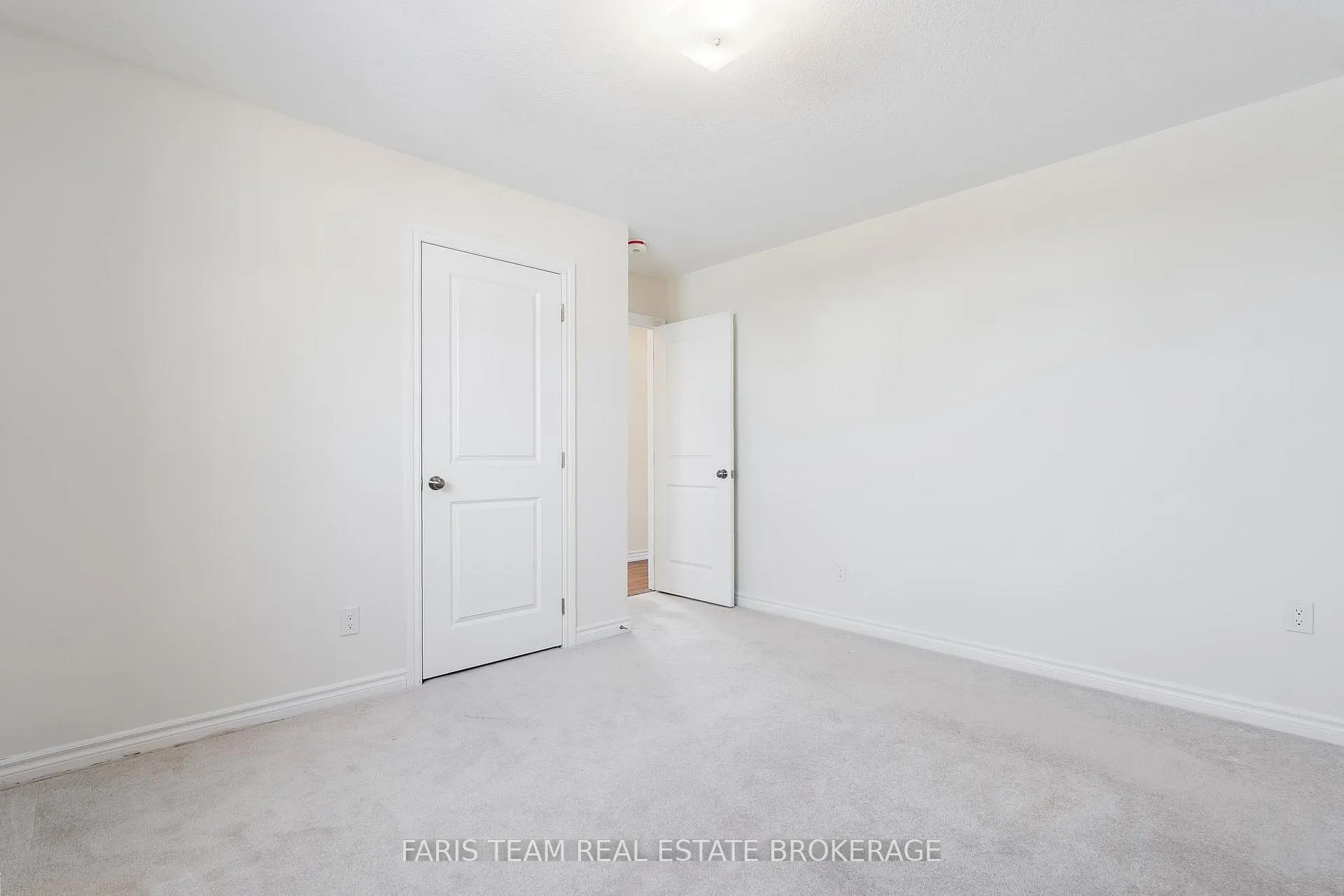 Photo 24 of 41 Diana Drive, Orillia — HOMEH