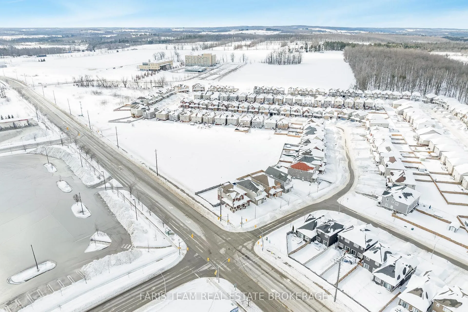 Photo 33 of 41 Diana Drive, Orillia — HOMEH