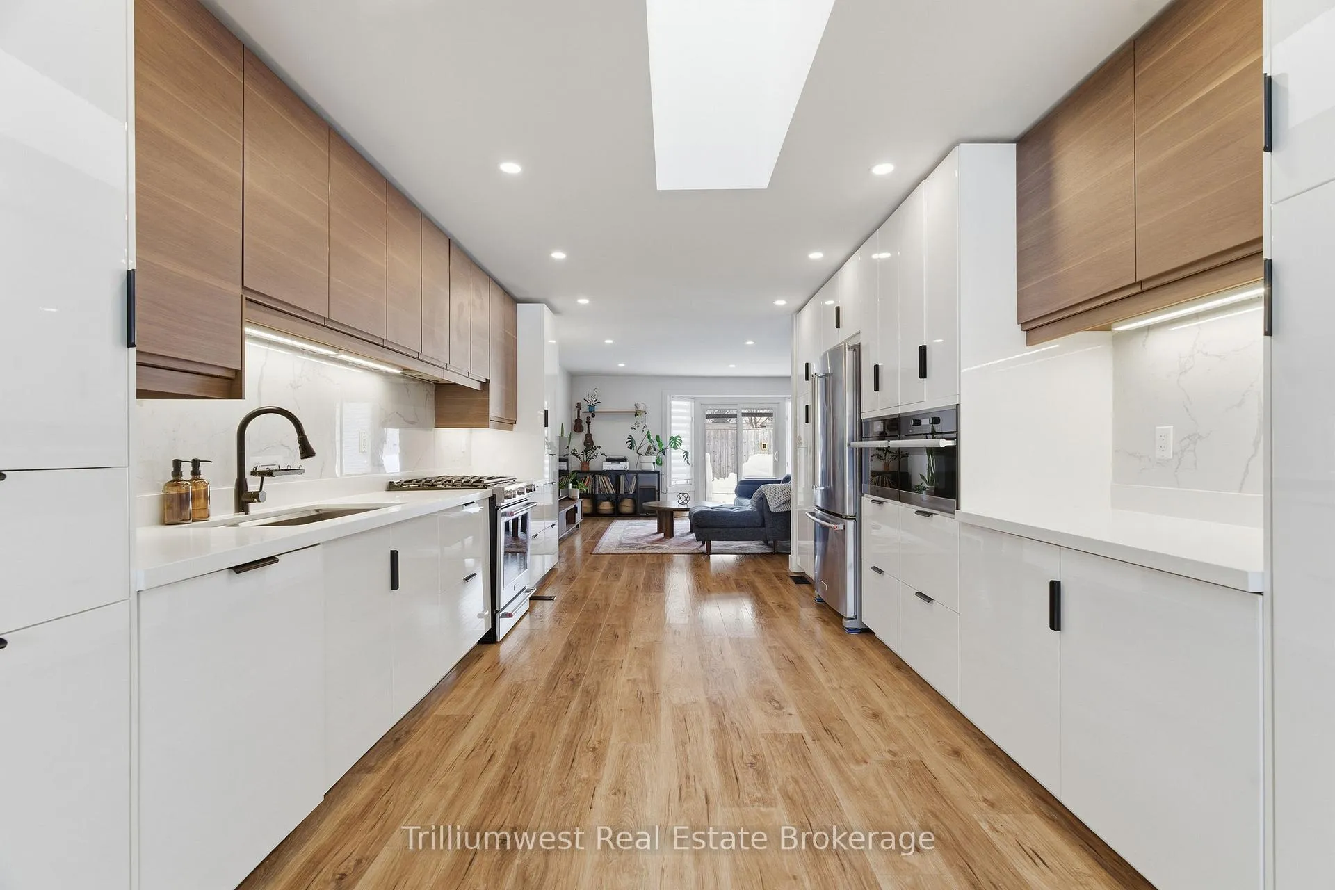 Photo 8 of 88 Old Forest Crescent, Kitchener — HOMEH