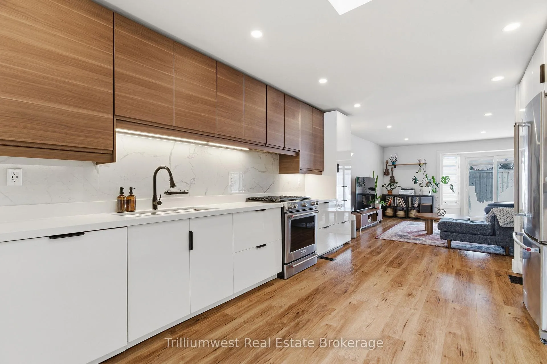 Photo 9 of 88 Old Forest Crescent, Kitchener — HOMEH