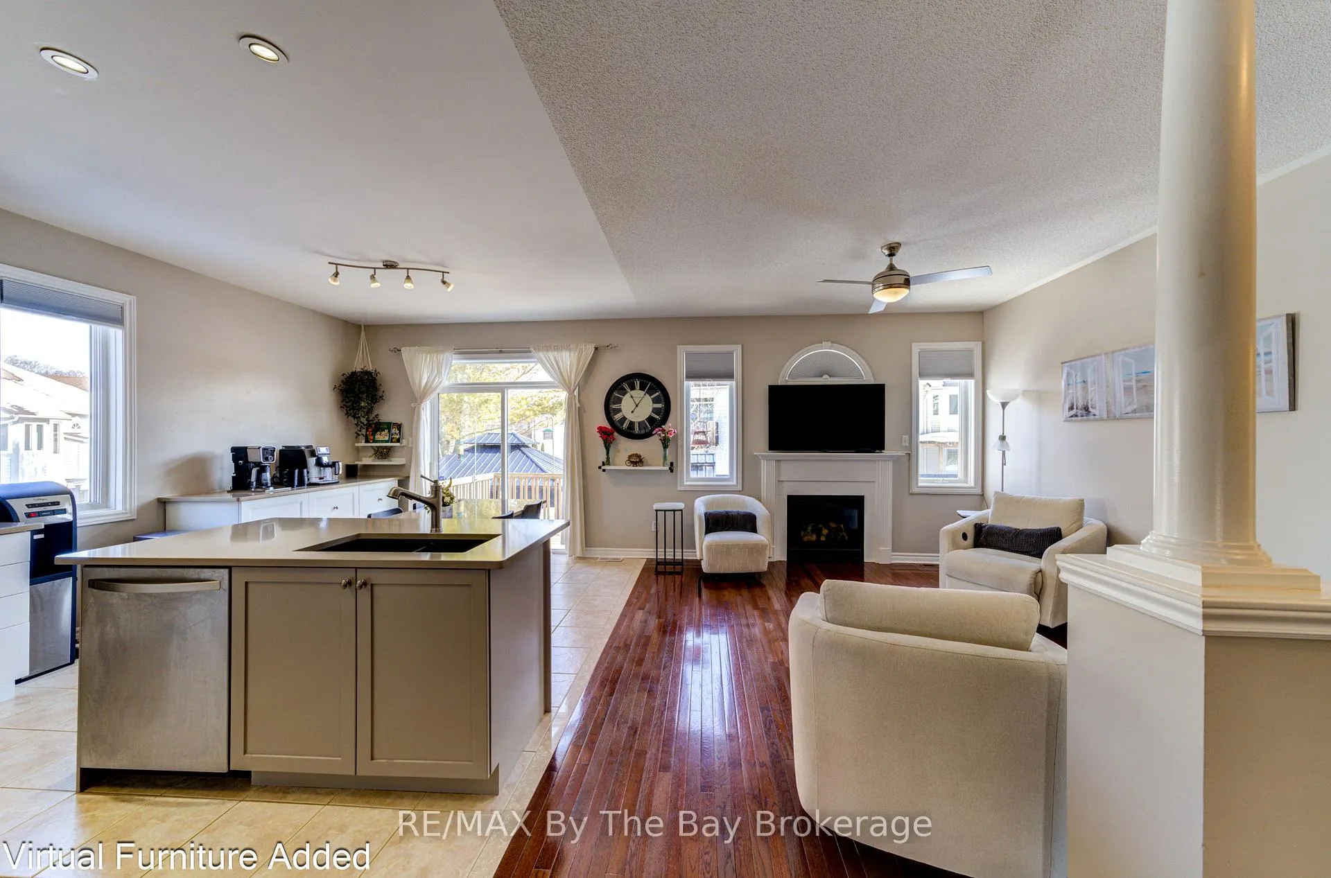 Photo 6 of 159 41st Street S, Wasaga Beach — HOMEH