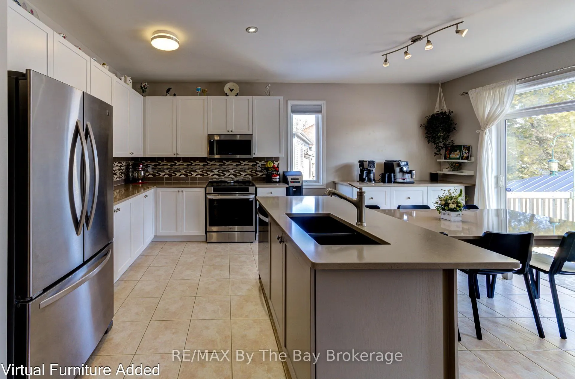 Photo 8 of 159 41st Street S, Wasaga Beach — HOMEH