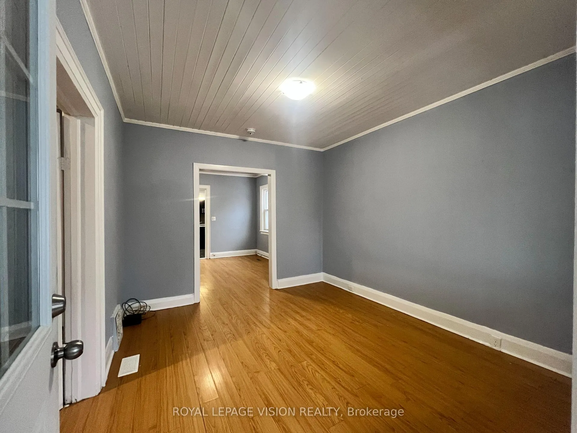 Photo 5 of 424 Bloor Street E, Oshawa, Lakeview — HOMEH