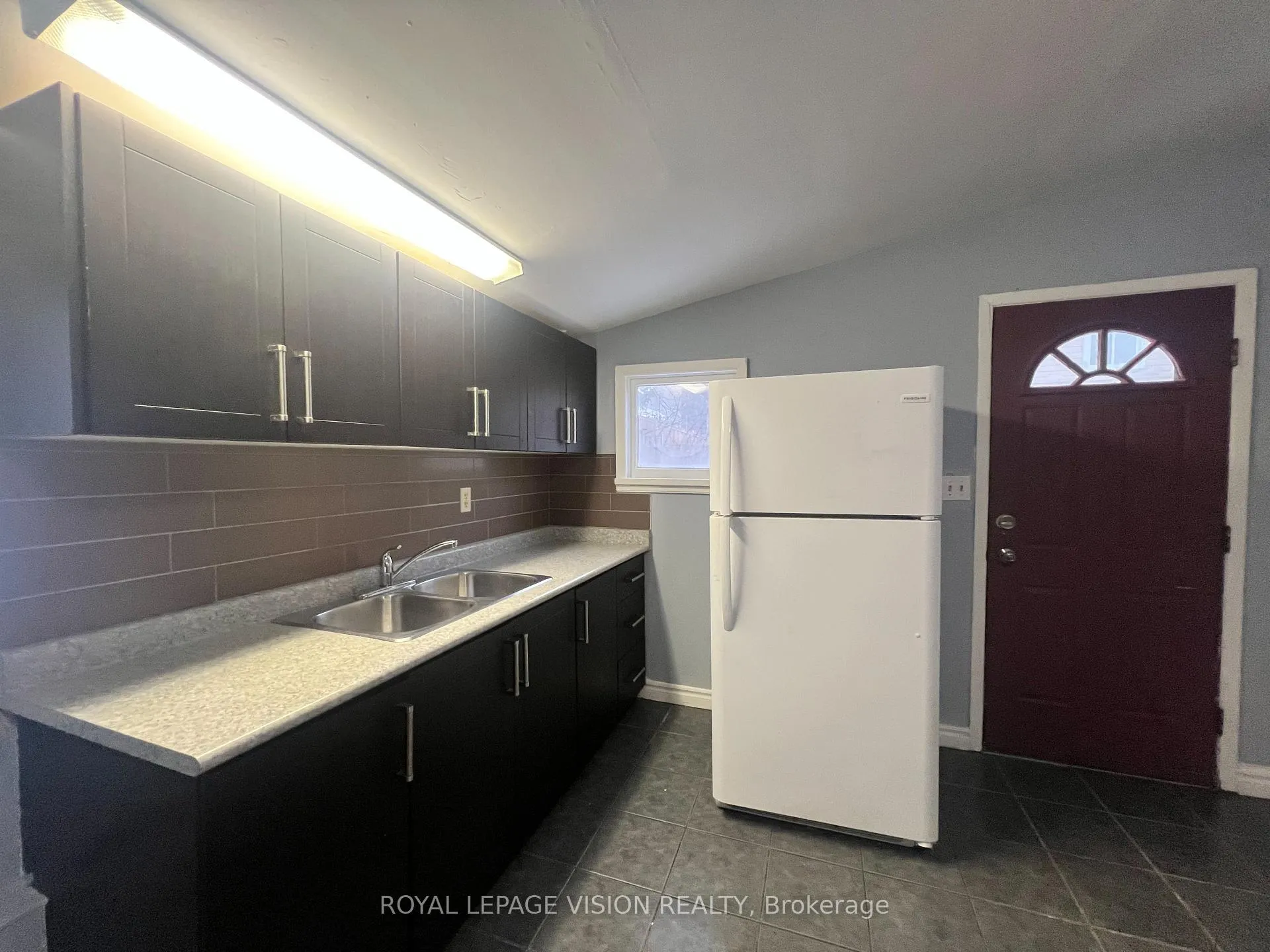 Photo 23 of 424 Bloor Street E, Oshawa, Lakeview — HOMEH