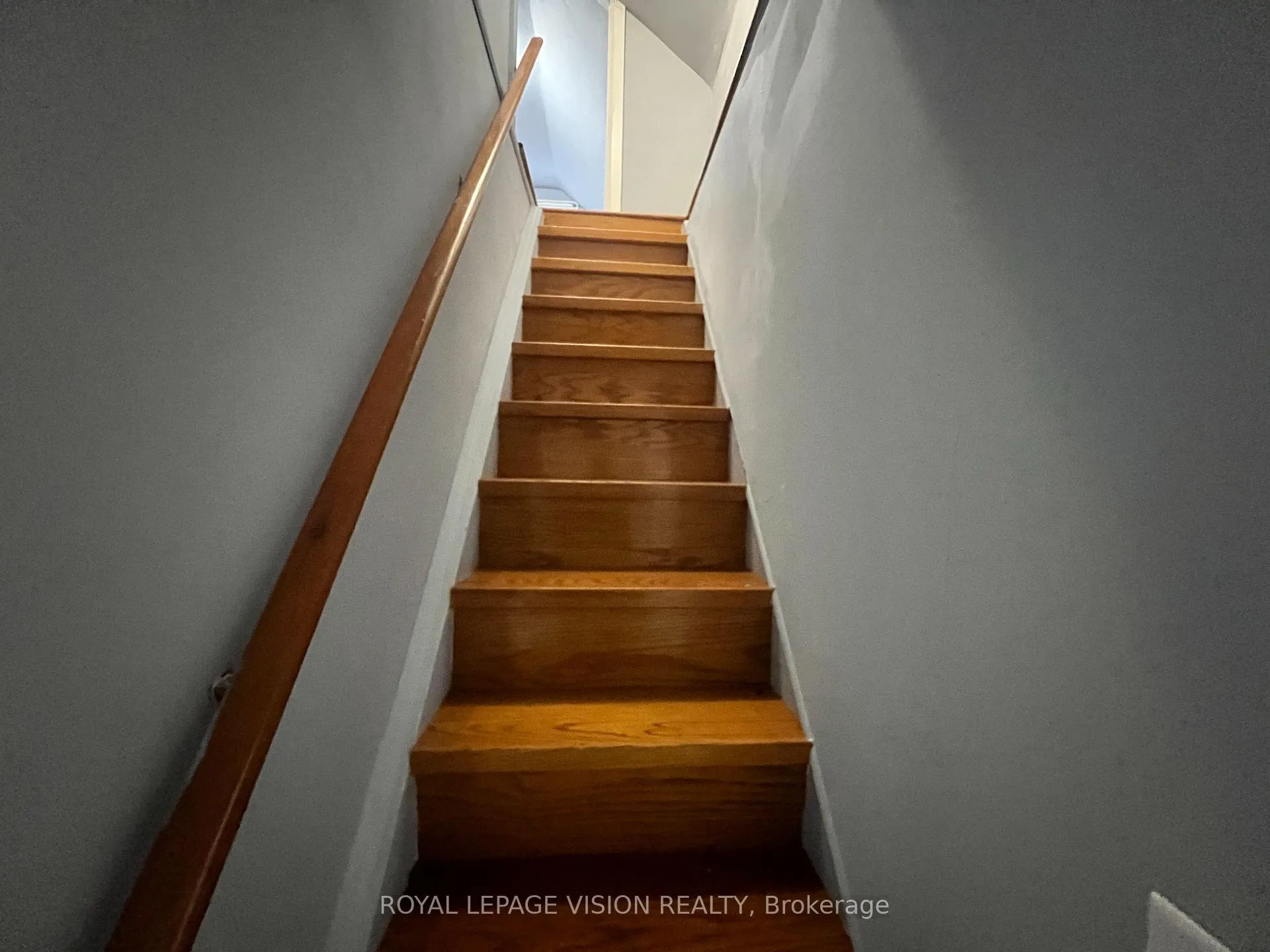 Photo 24 of 424 Bloor Street E, Oshawa, Lakeview — HOMEH