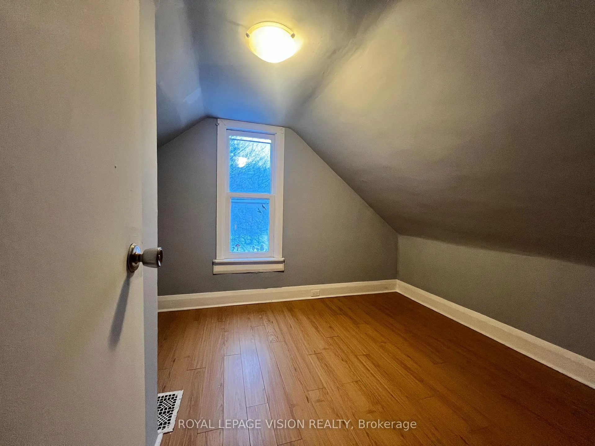 Photo 27 of 424 Bloor Street E, Oshawa, Lakeview — HOMEH