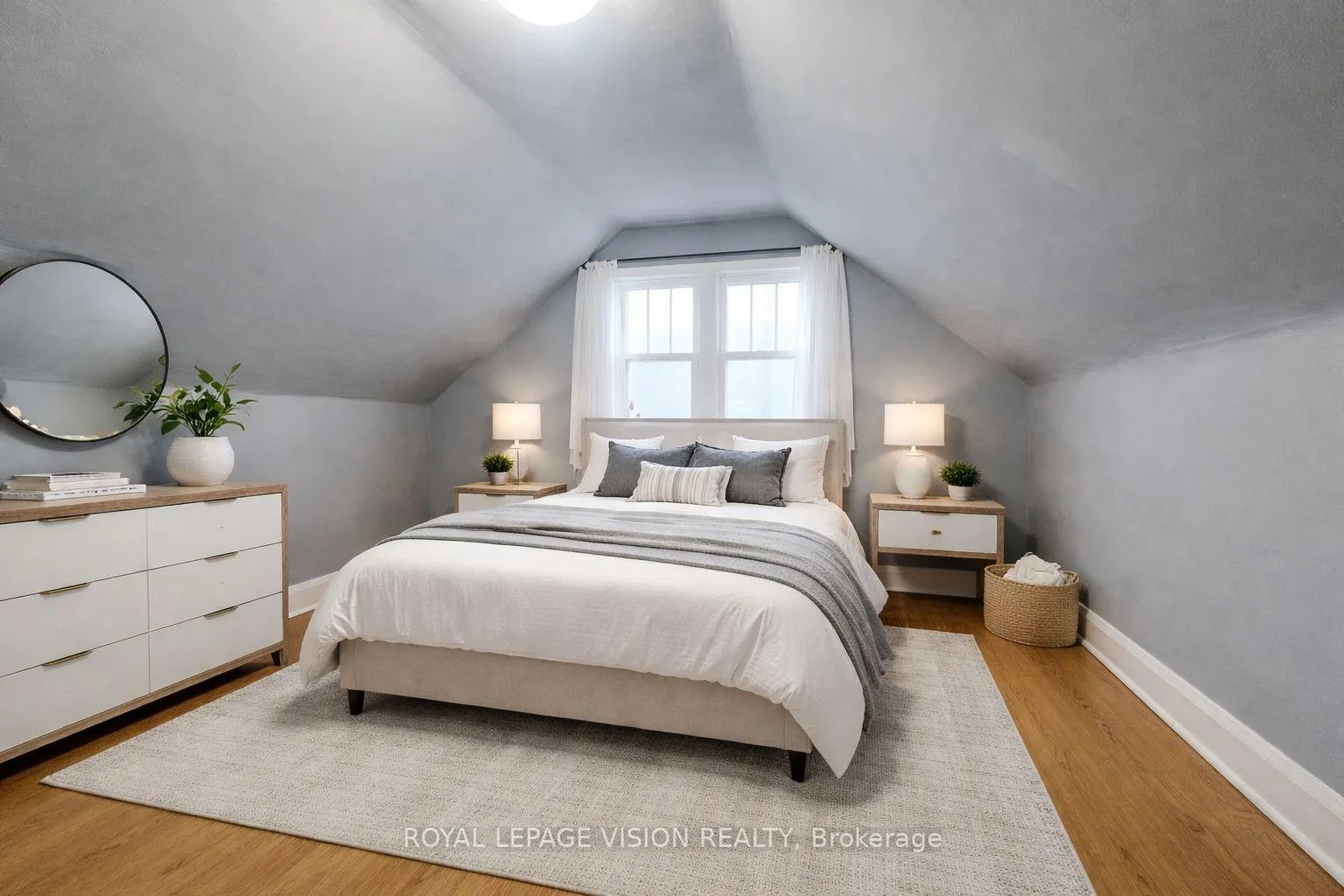 Photo 31 of 424 Bloor Street E, Oshawa, Lakeview — HOMEH