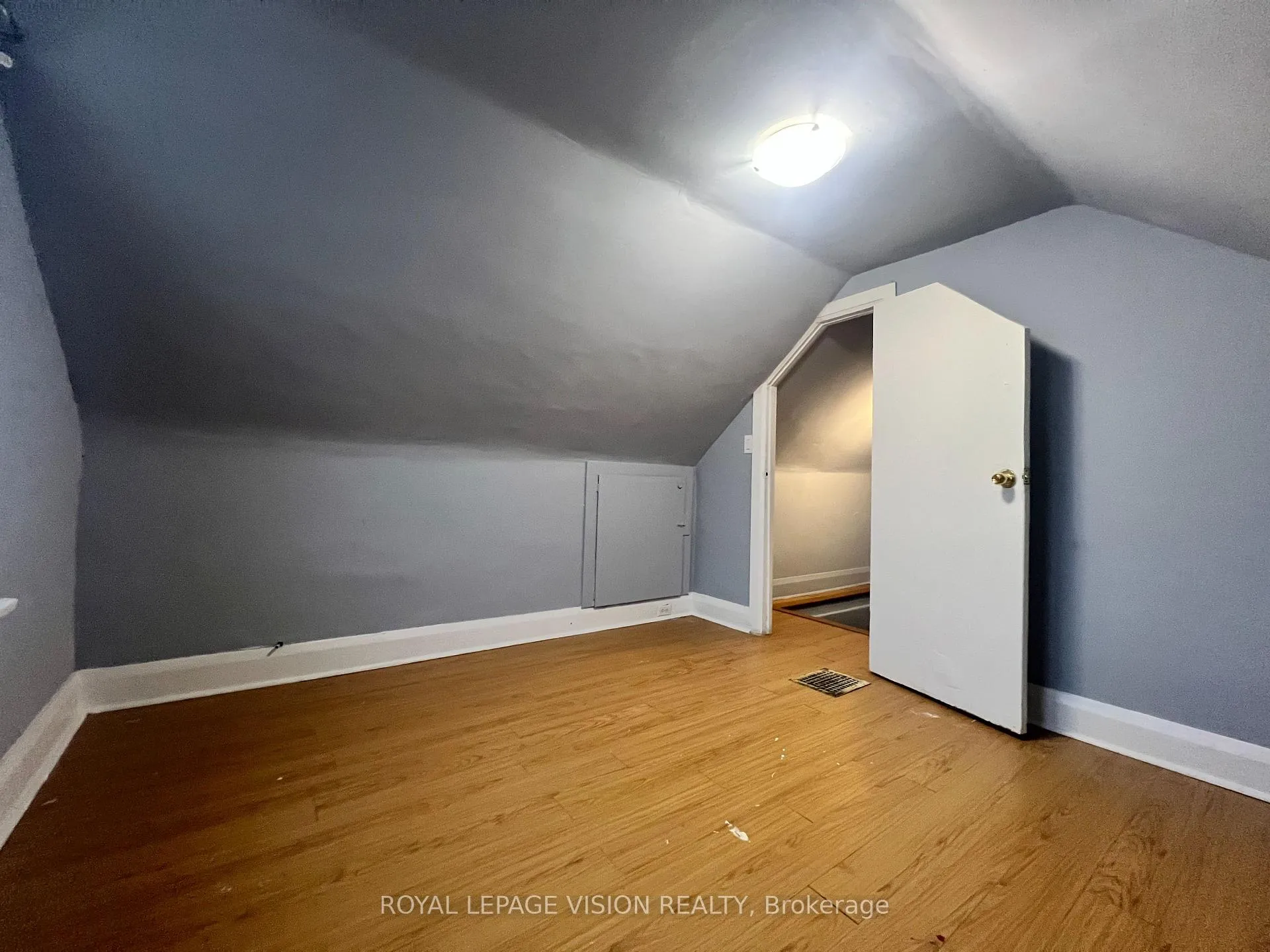 Photo 34 of 424 Bloor Street E, Oshawa, Lakeview — HOMEH