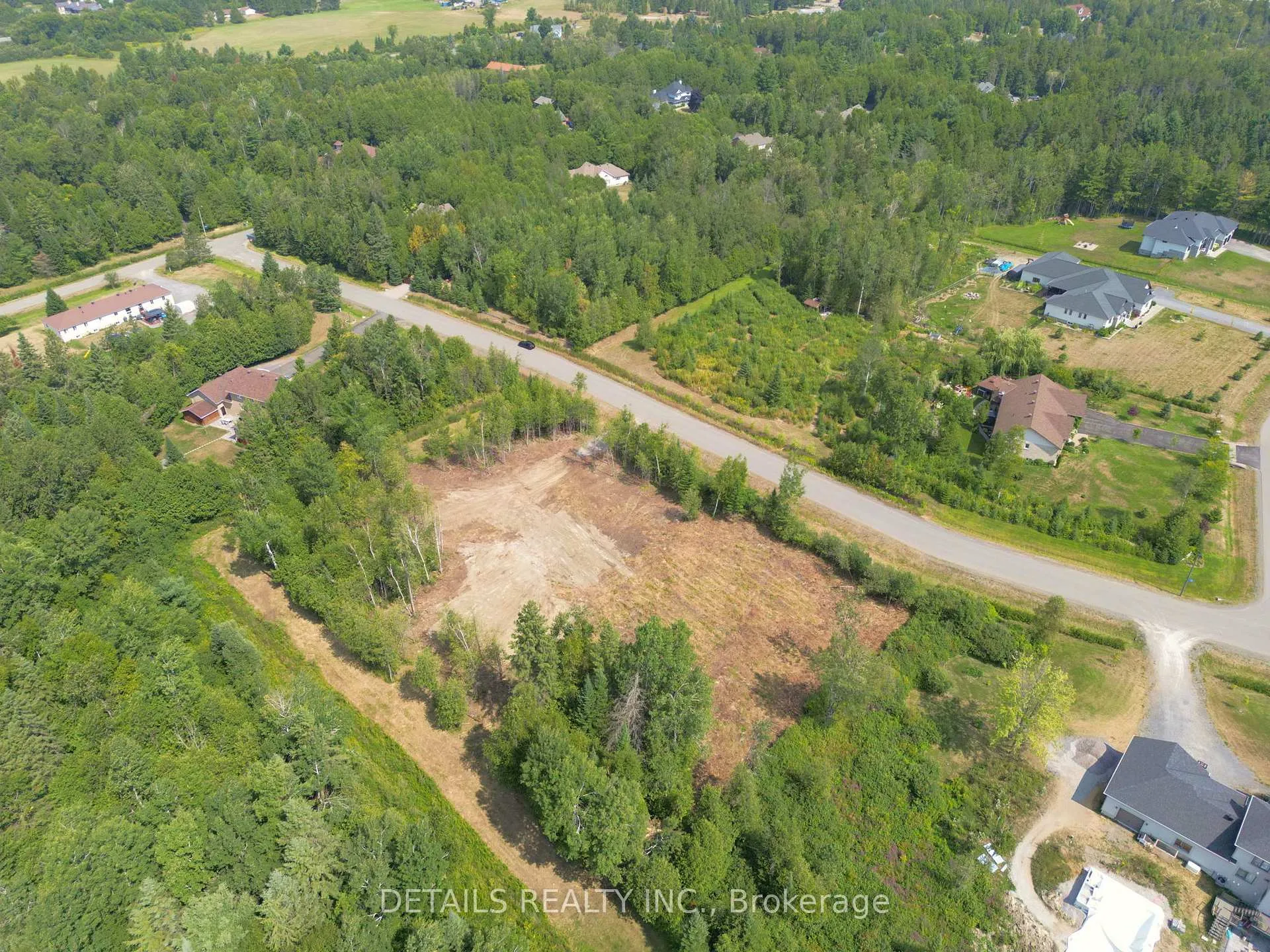 Photo 8 of 127 Gentry Road, Ottawa, Huntley Ward (South West) — HOMEH
