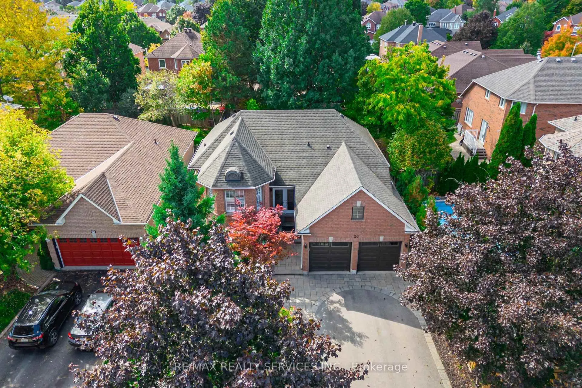 Photo 1 of 26 Hamilton Crescent, Halton Hills, Georgetown — HOMEH
