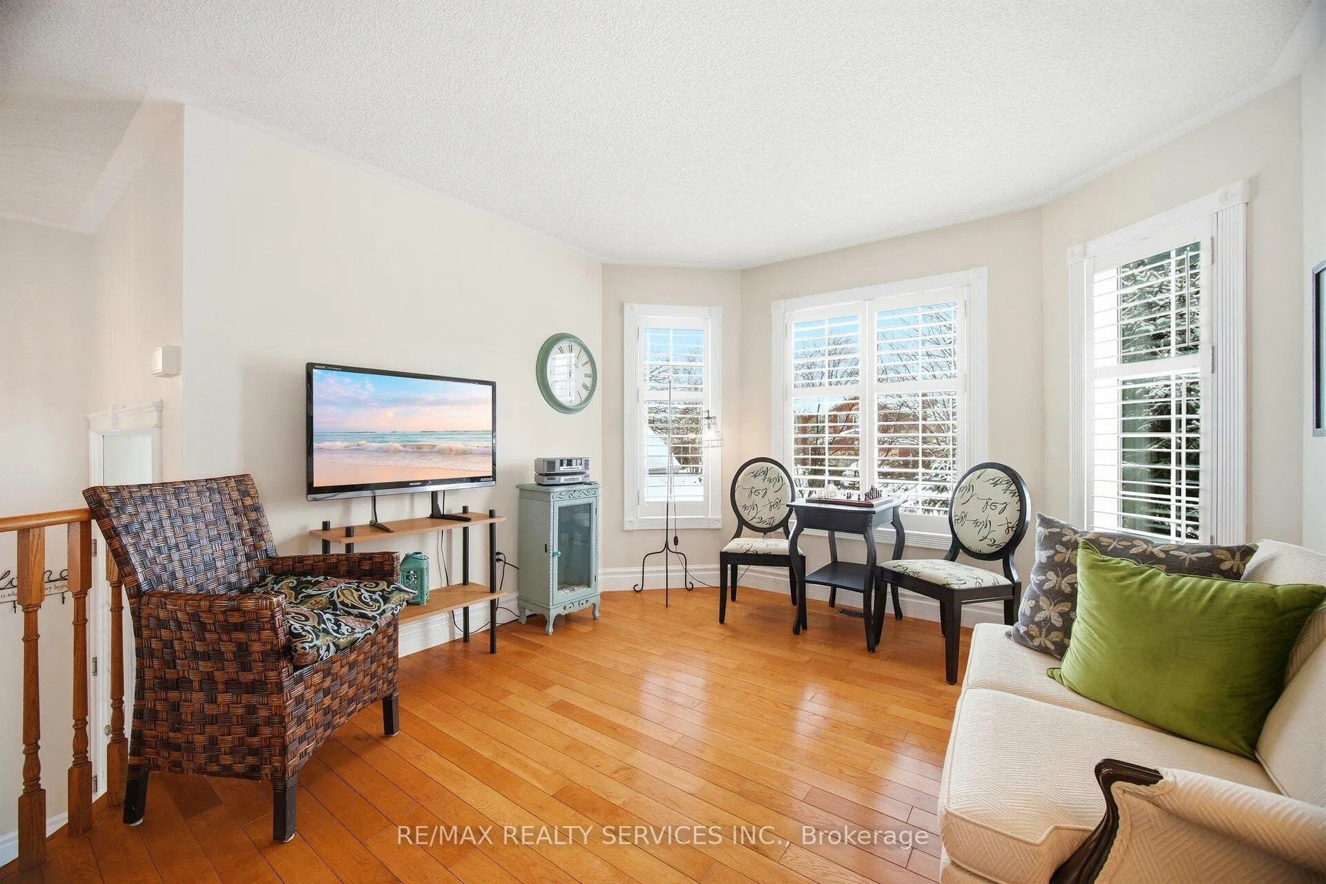 Photo 7 of 26 Hamilton Crescent, Halton Hills, Georgetown — HOMEH