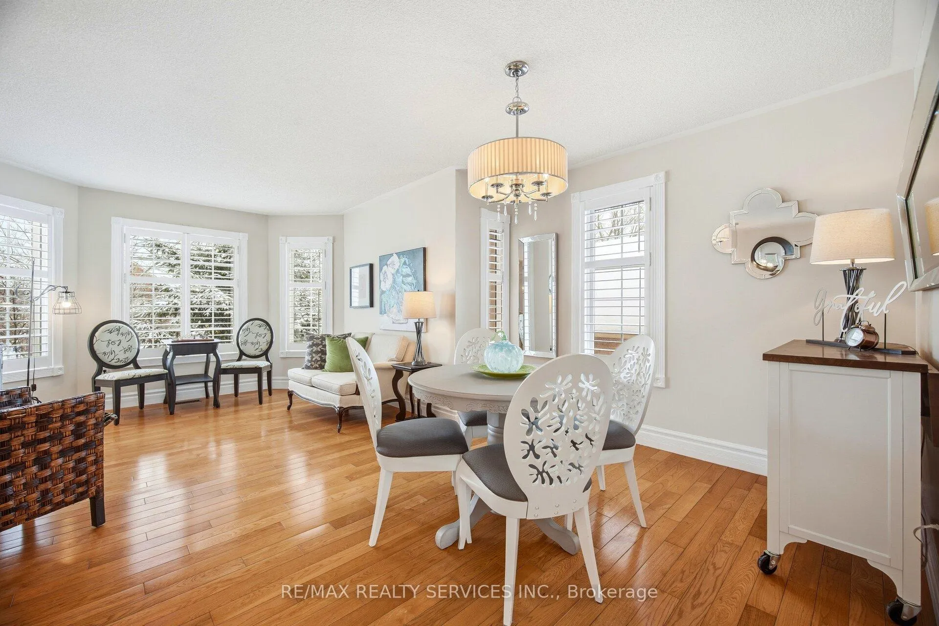 Photo 8 of 26 Hamilton Crescent, Halton Hills, Georgetown — HOMEH