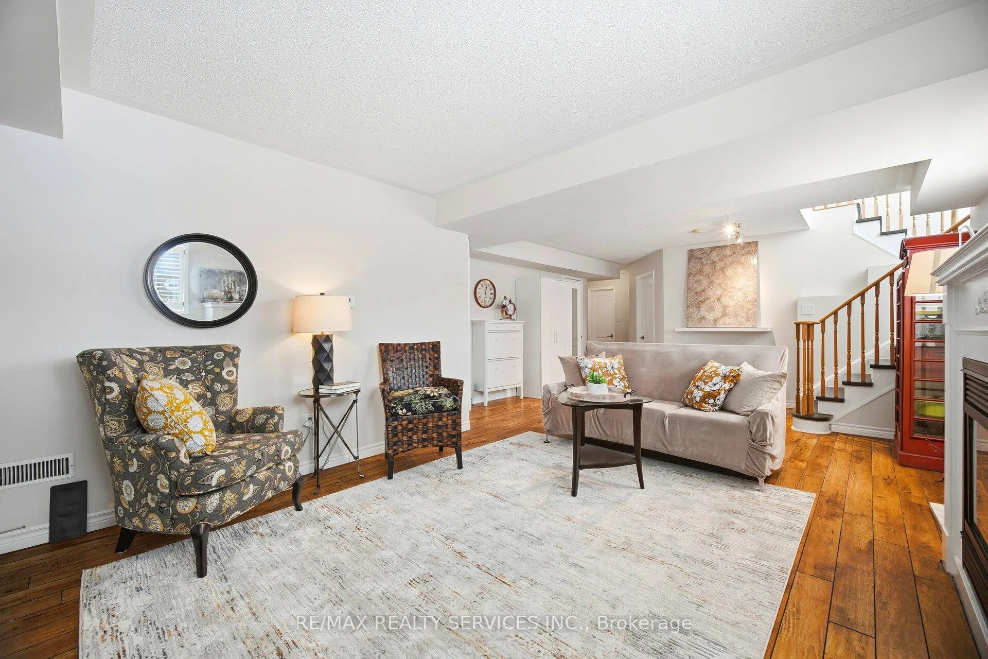 Photo 23 of 26 Hamilton Crescent, Halton Hills, Georgetown — HOMEH