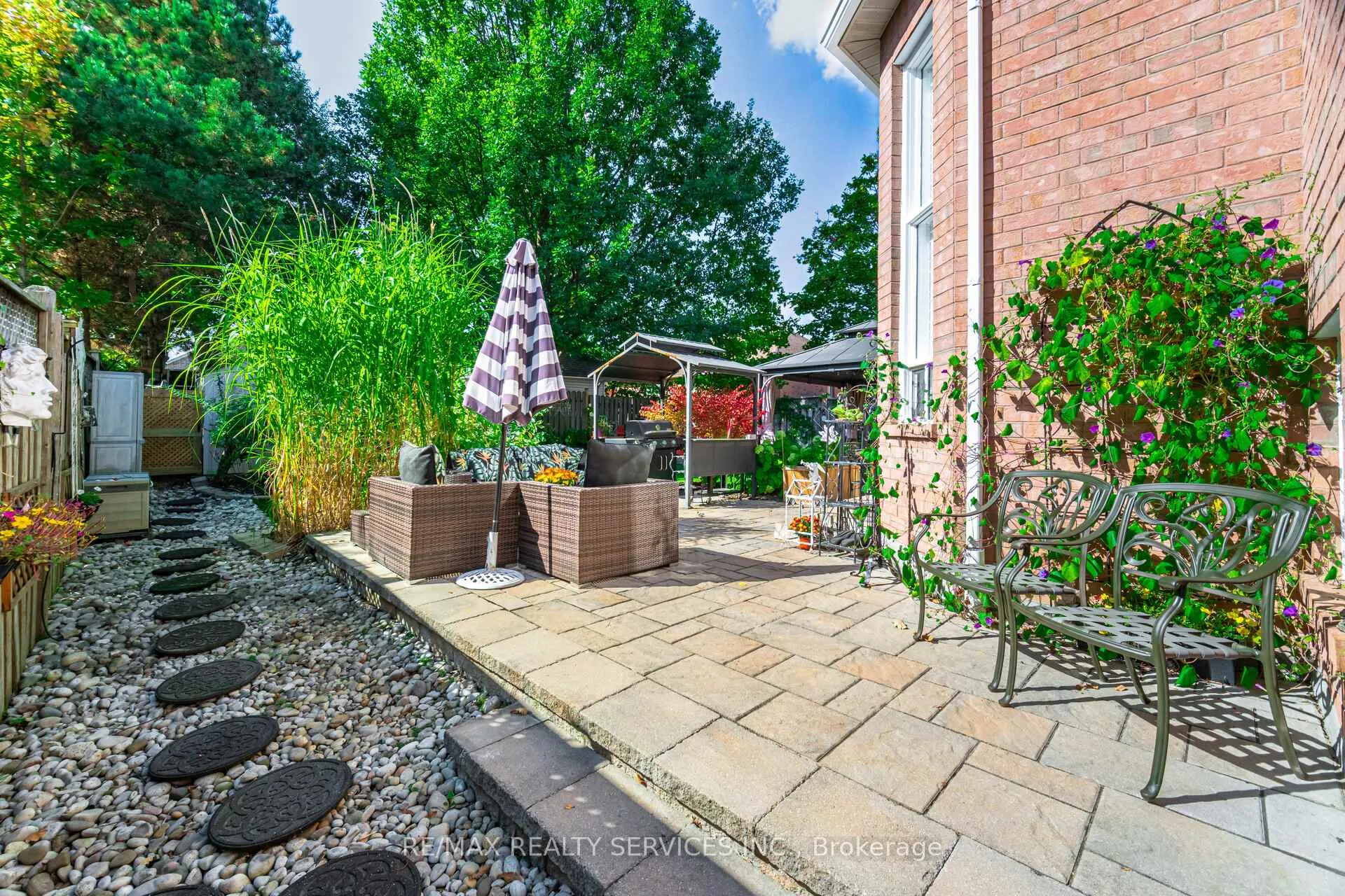 Photo 34 of 26 Hamilton Crescent, Halton Hills, Georgetown — HOMEH