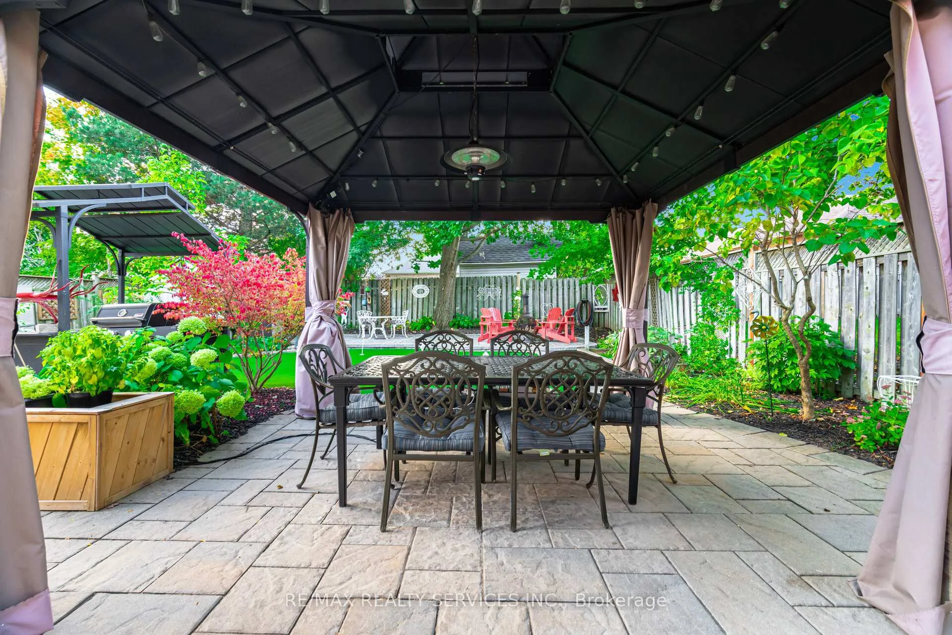 Photo 37 of 26 Hamilton Crescent, Halton Hills, Georgetown — HOMEH