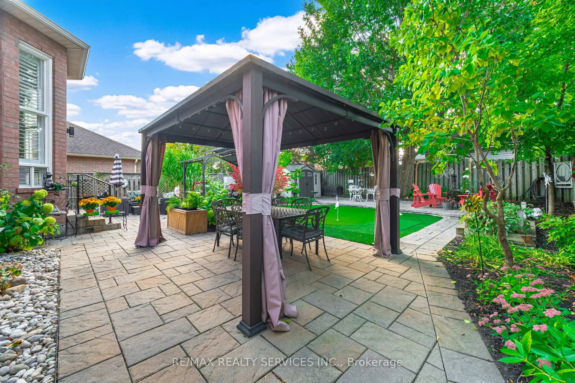 Photo 38 of 26 Hamilton Crescent, Halton Hills, Georgetown — HOMEH