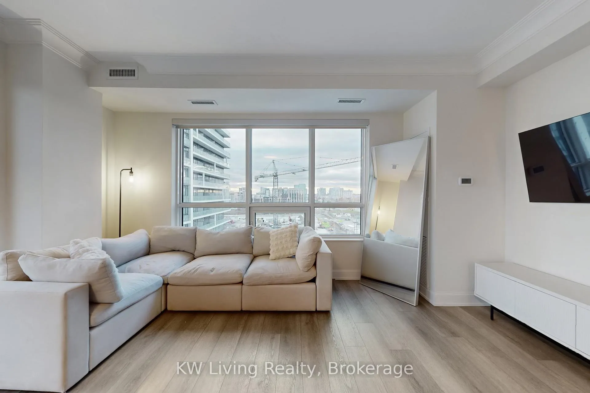 Photo 21 of Unit 1005, 18 Water Walk Drive, Markham, Unionville — HOMEH