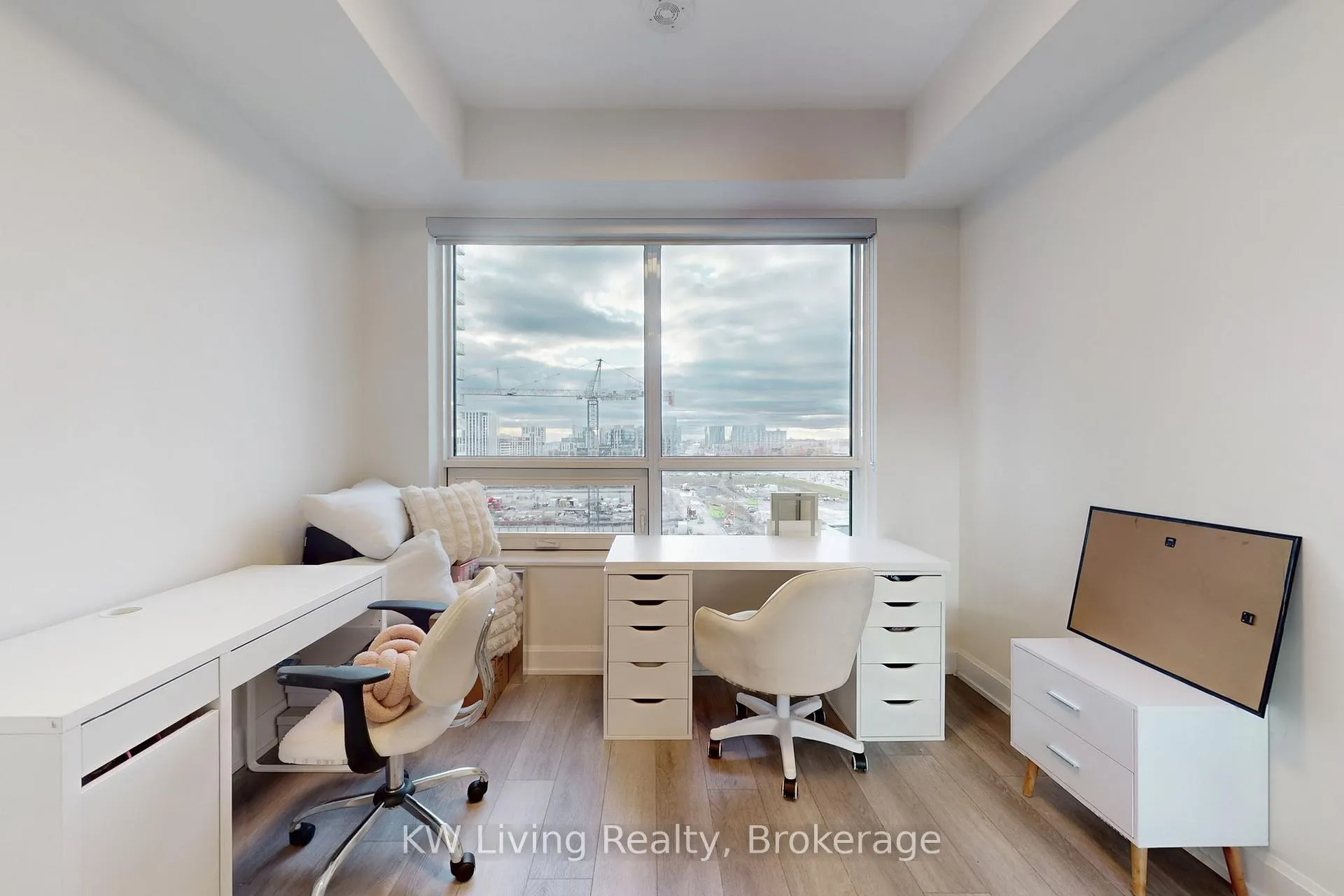 Photo 26 of Unit 1005, 18 Water Walk Drive, Markham, Unionville — HOMEH